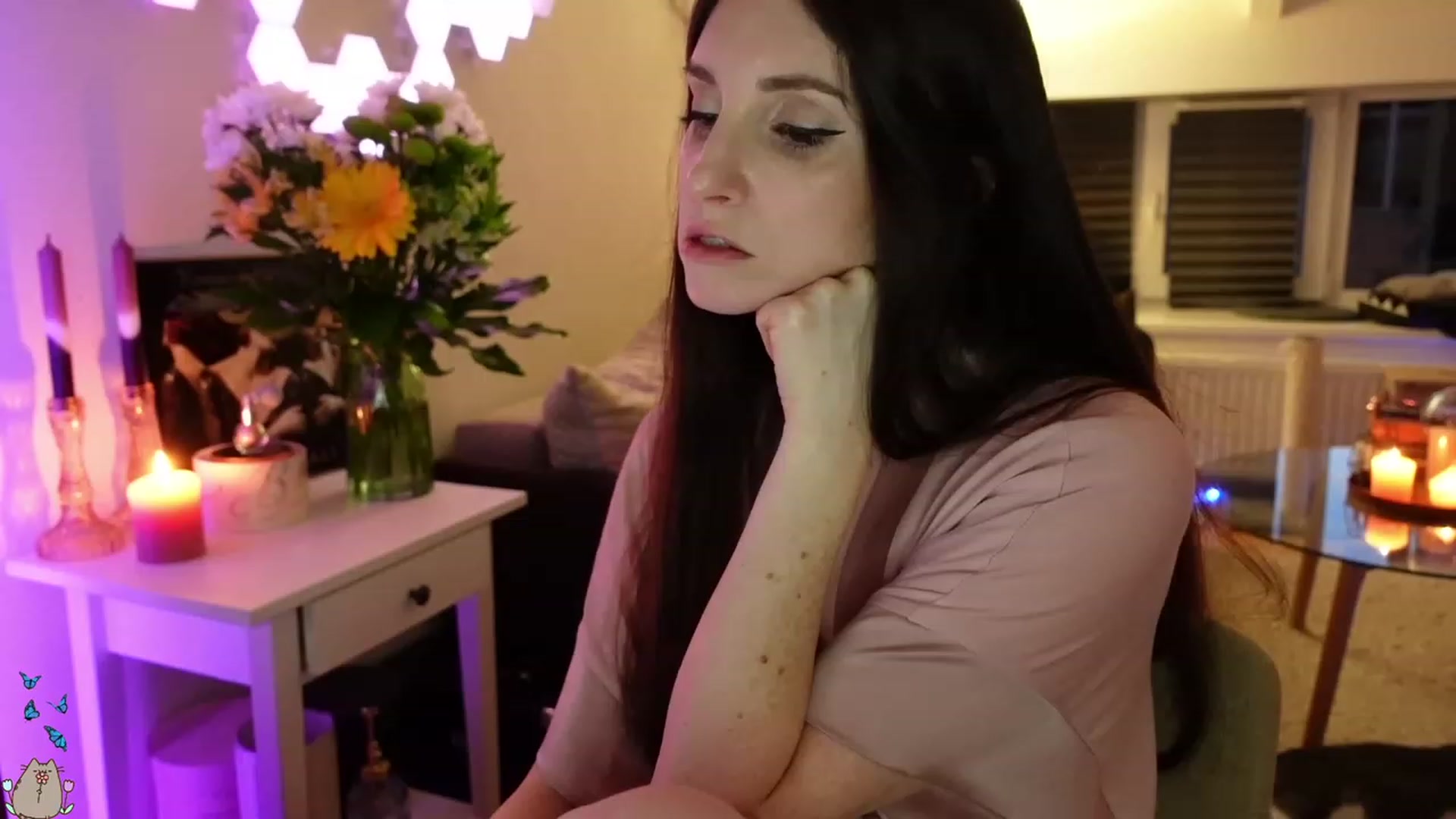 Gallery image thumbnail from MissMaddies's myfreecams stream on, 06/01/2023, 02:38 image 9 of 20
