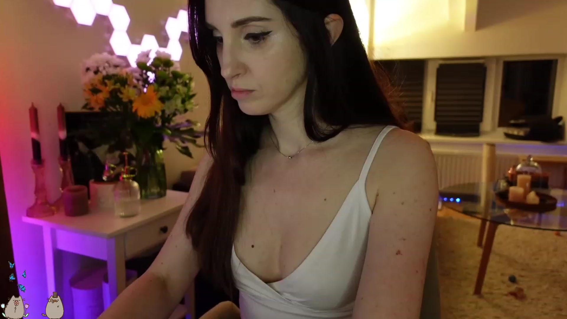 Gallery image thumbnail from MissMaddies's myfreecams stream on, 06/03/2023, 02:11 image 19 of 20