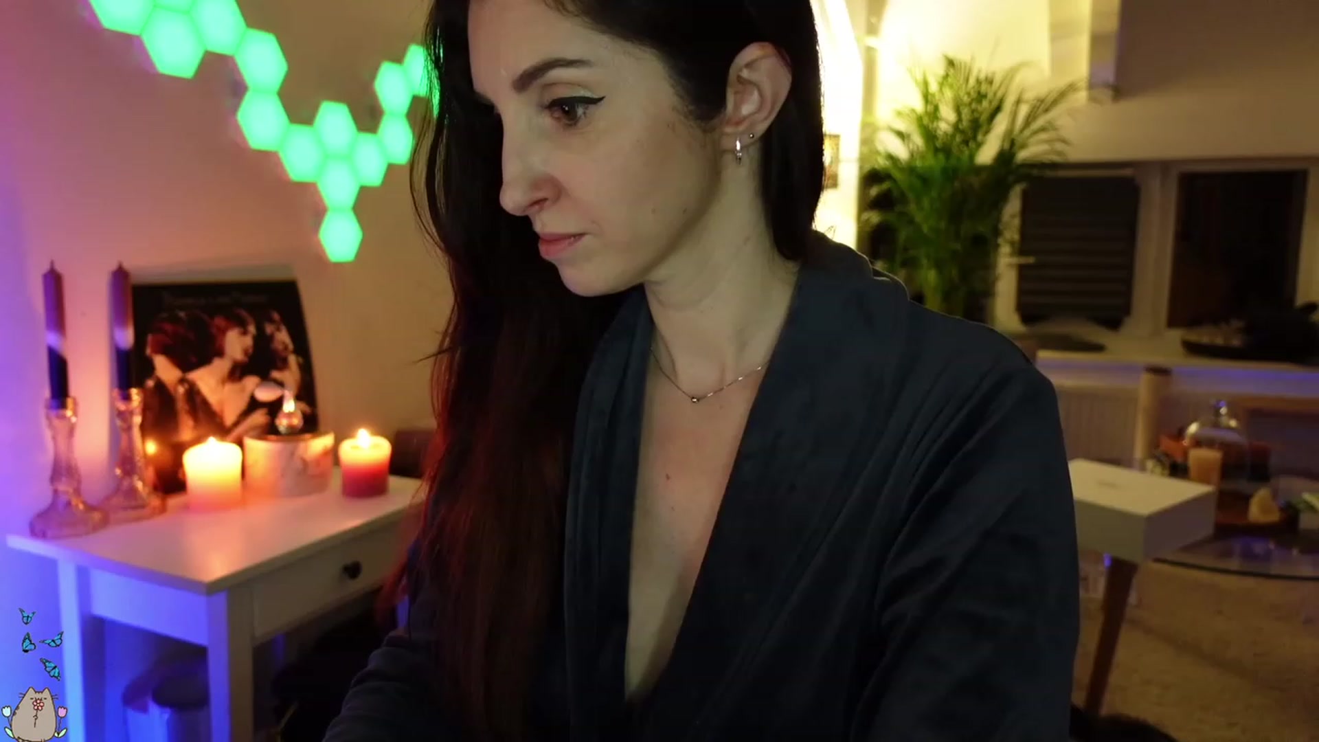 Gallery image thumbnail from MissMaddies's myfreecams stream on, 06/10/2023, 01:36 image 16 of 20