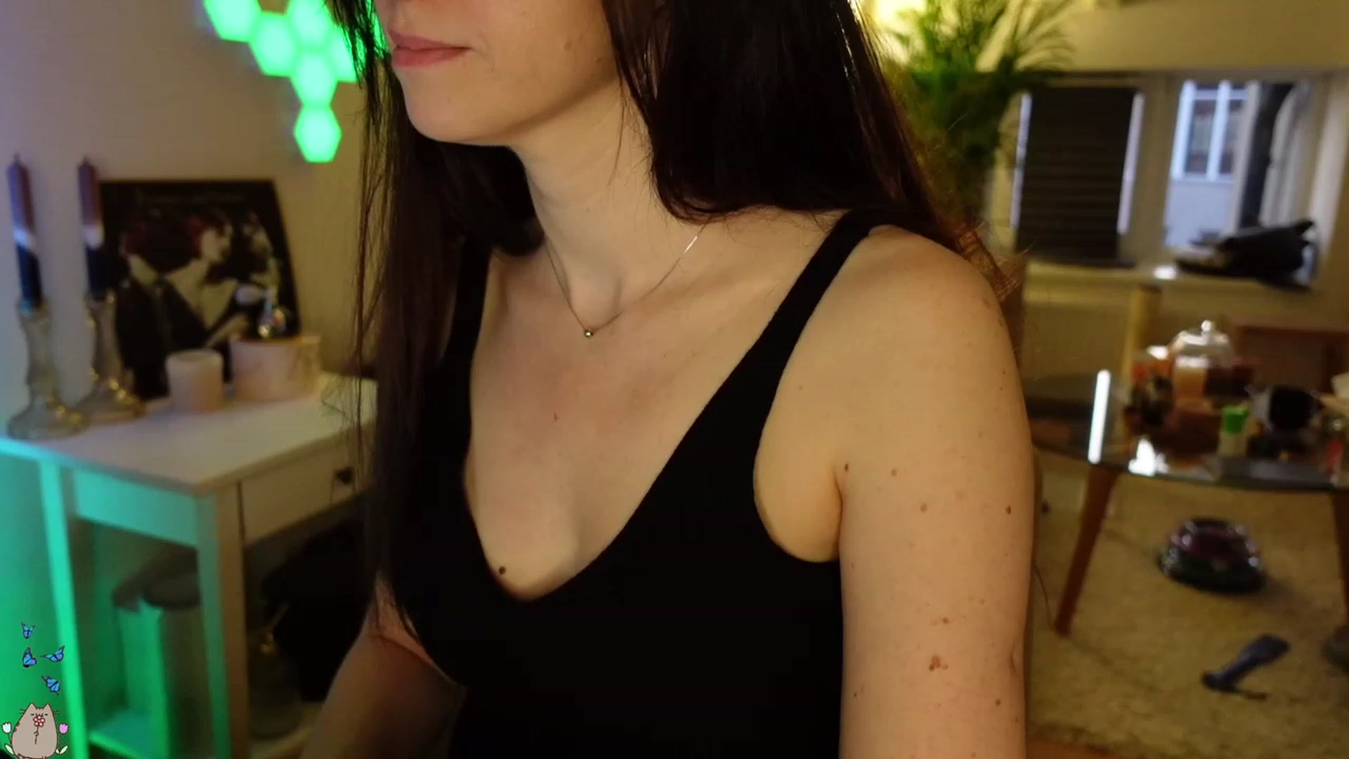 Gallery image thumbnail from MissMaddies's myfreecams stream on, 06/11/2023, 02:59 image 10 of 20