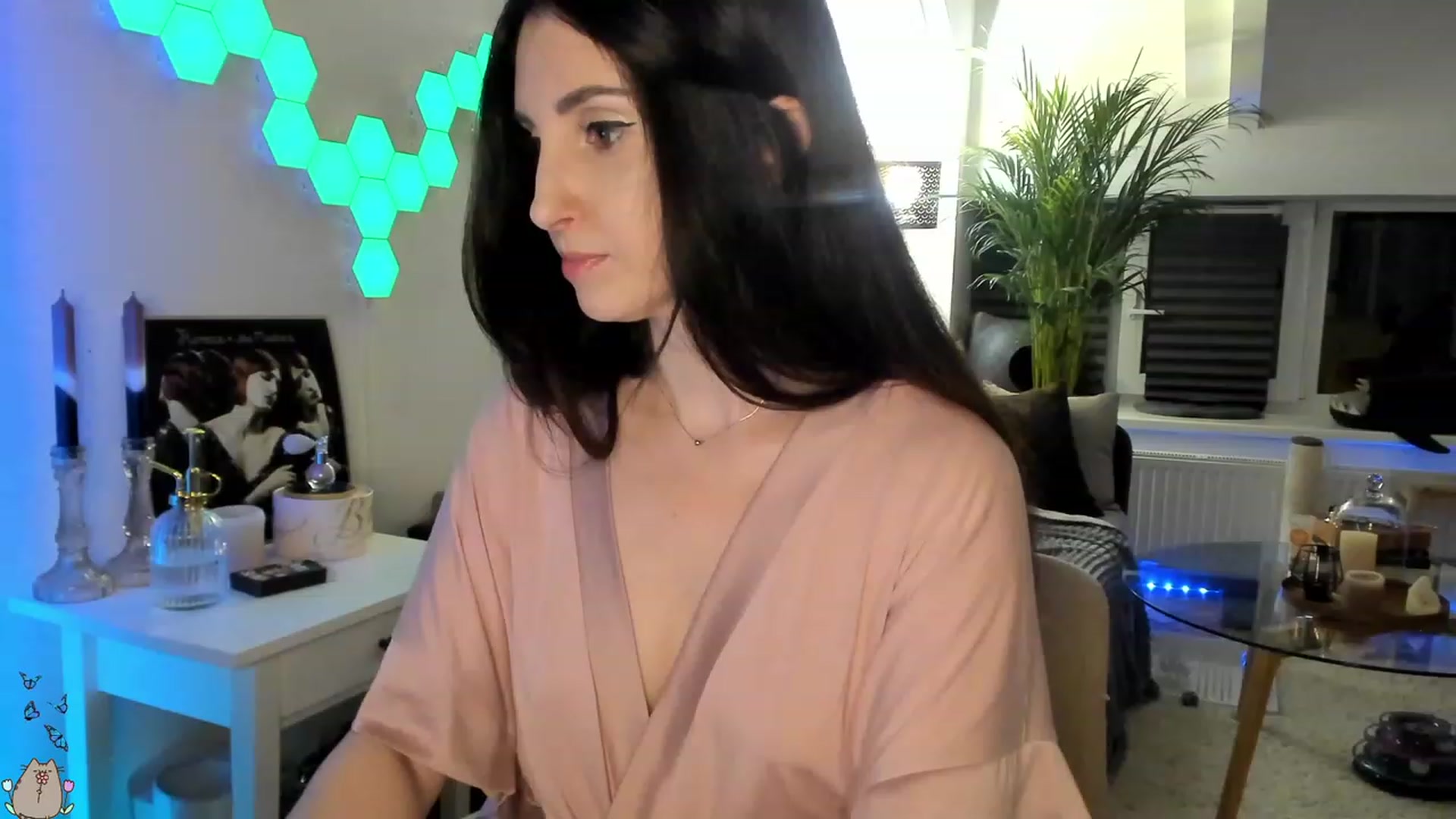 Gallery image thumbnail from MissMaddies's myfreecams stream on, 06/12/2023, 24:45 image 7 of 20
