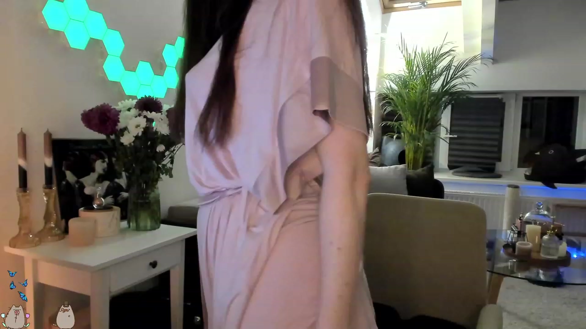 Gallery image thumbnail from MissMaddies's myfreecams stream on, 06/16/2023, 23:55 image 16 of 20