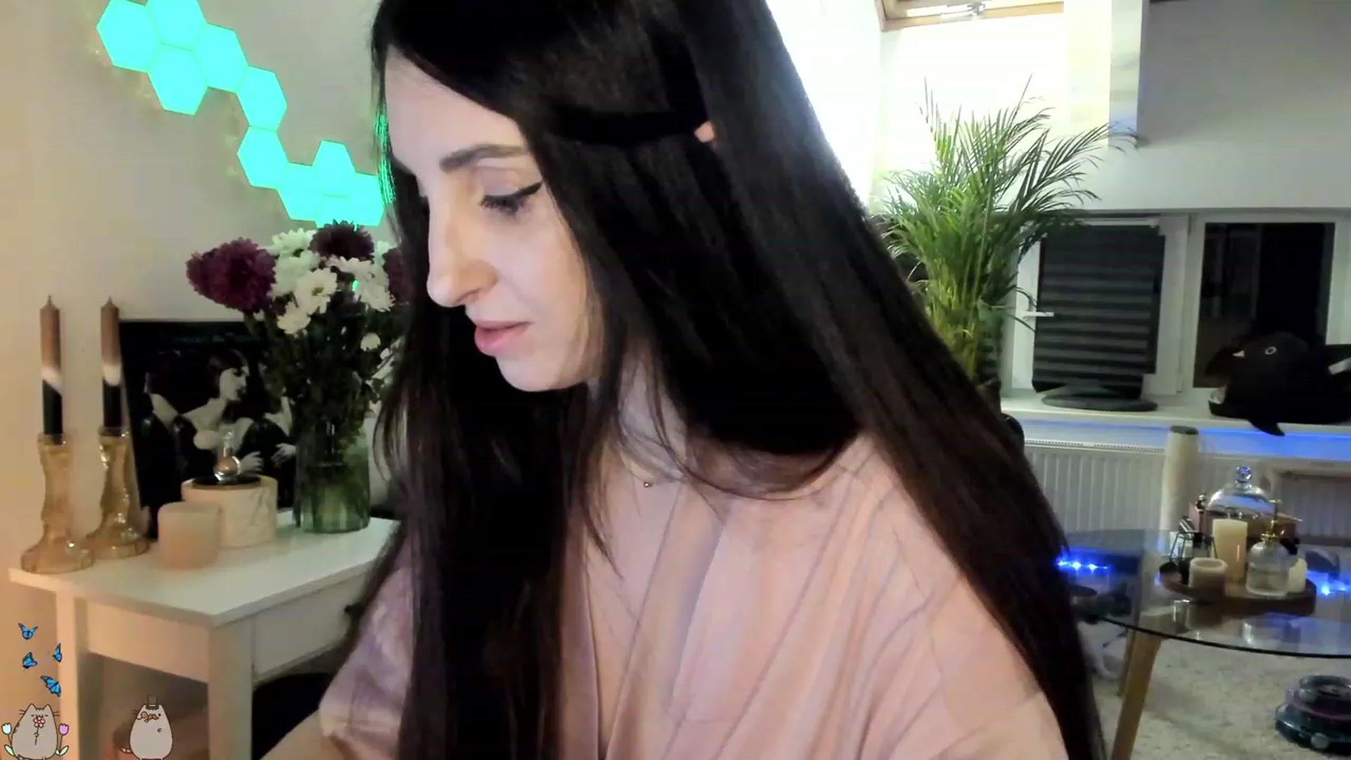 Gallery image thumbnail from MissMaddies's myfreecams stream on, 06/16/2023, 23:55 image 12 of 20