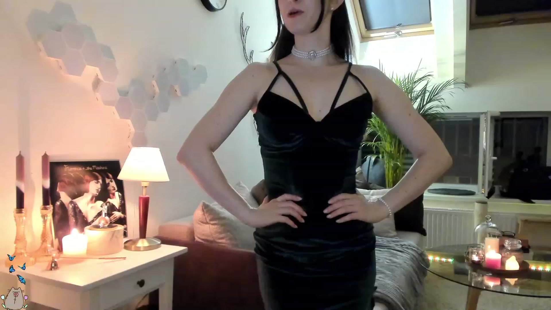 Gallery image thumbnail from MissMaddies's myfreecams stream on, 06/17/2023, 22:37 image 9 of 20