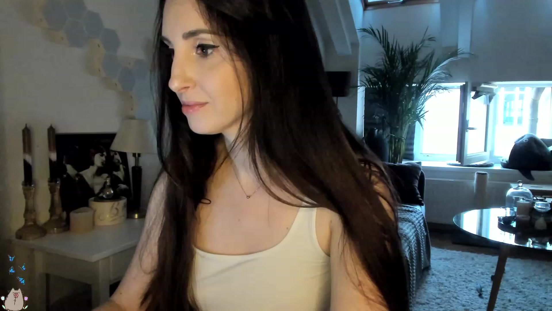 Gallery image thumbnail from MissMaddies's myfreecams stream on, 06/18/2023, 19:45 image 6 of 20