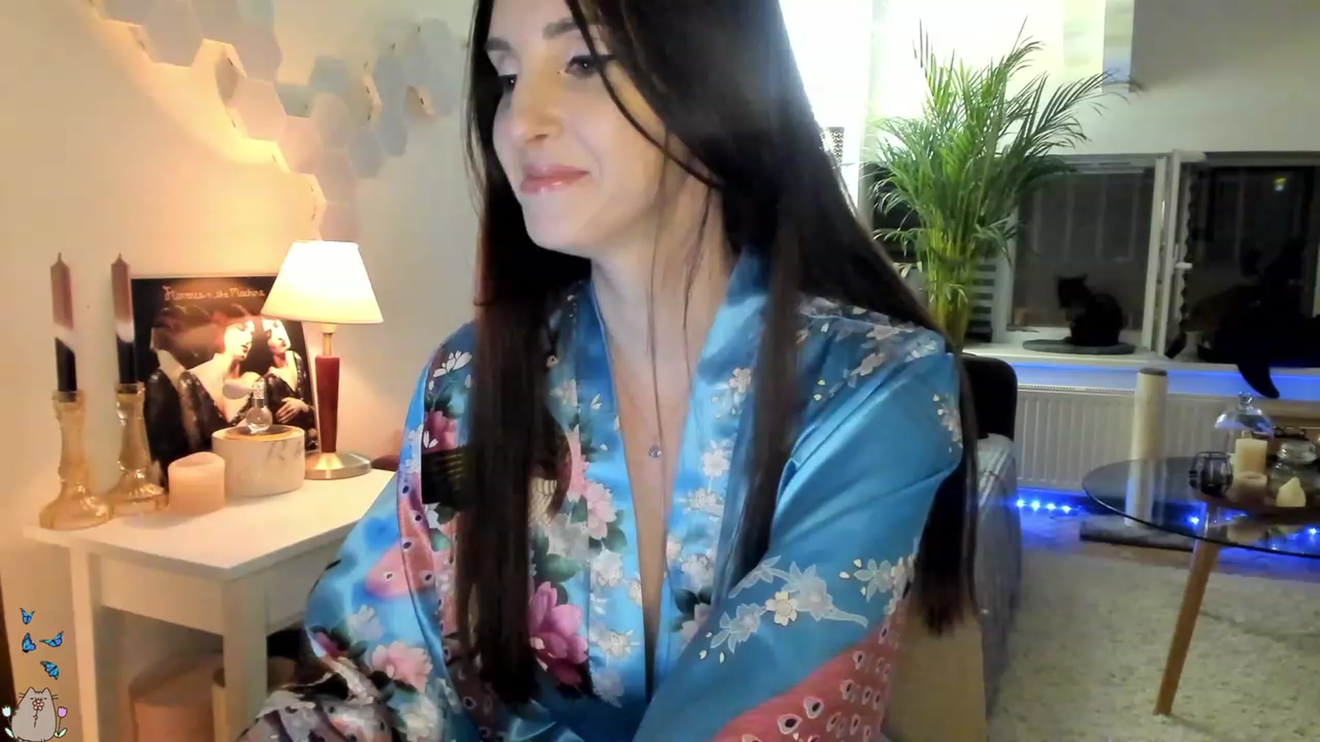 Gallery image thumbnail from MissMaddies's myfreecams stream on, 06/19/2023, 24:00 image 4 of 20