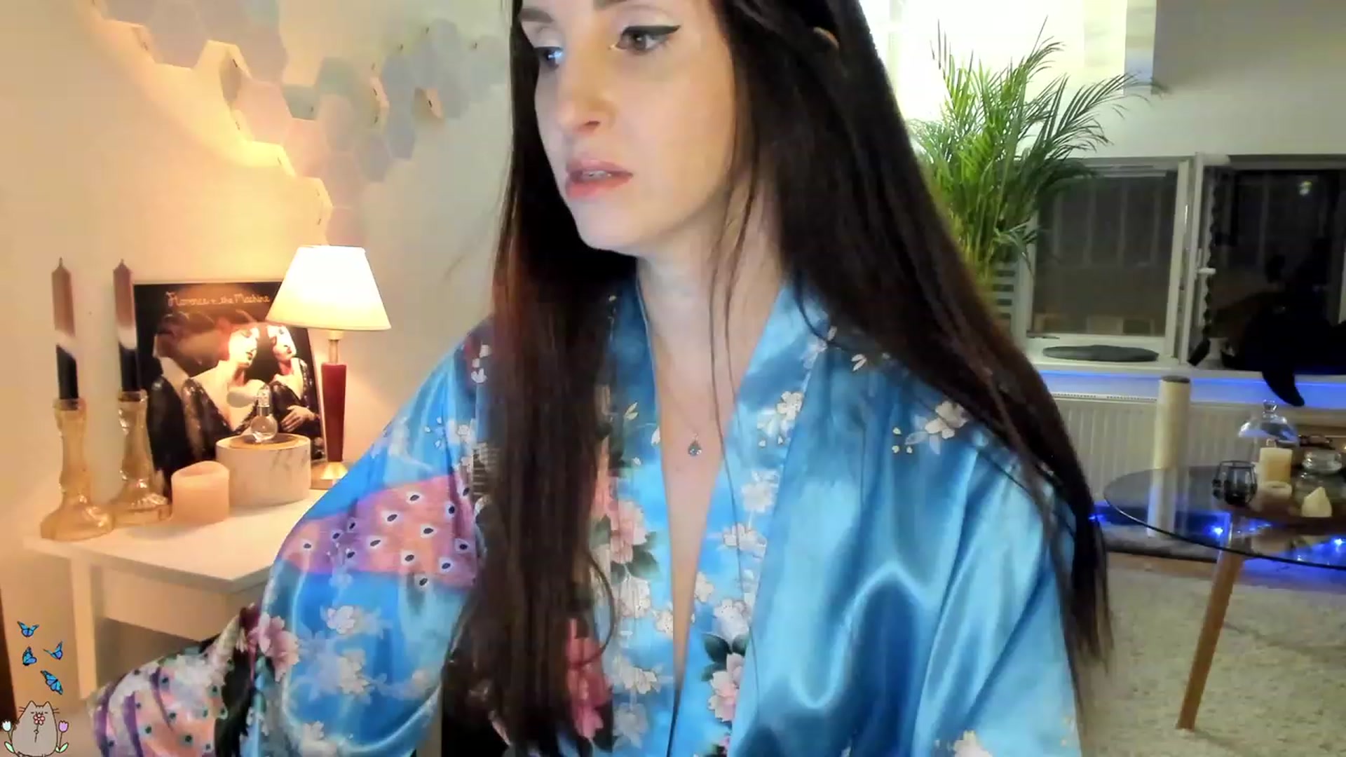Gallery image thumbnail from MissMaddies's myfreecams stream on, 06/19/2023, 24:00 image 12 of 20