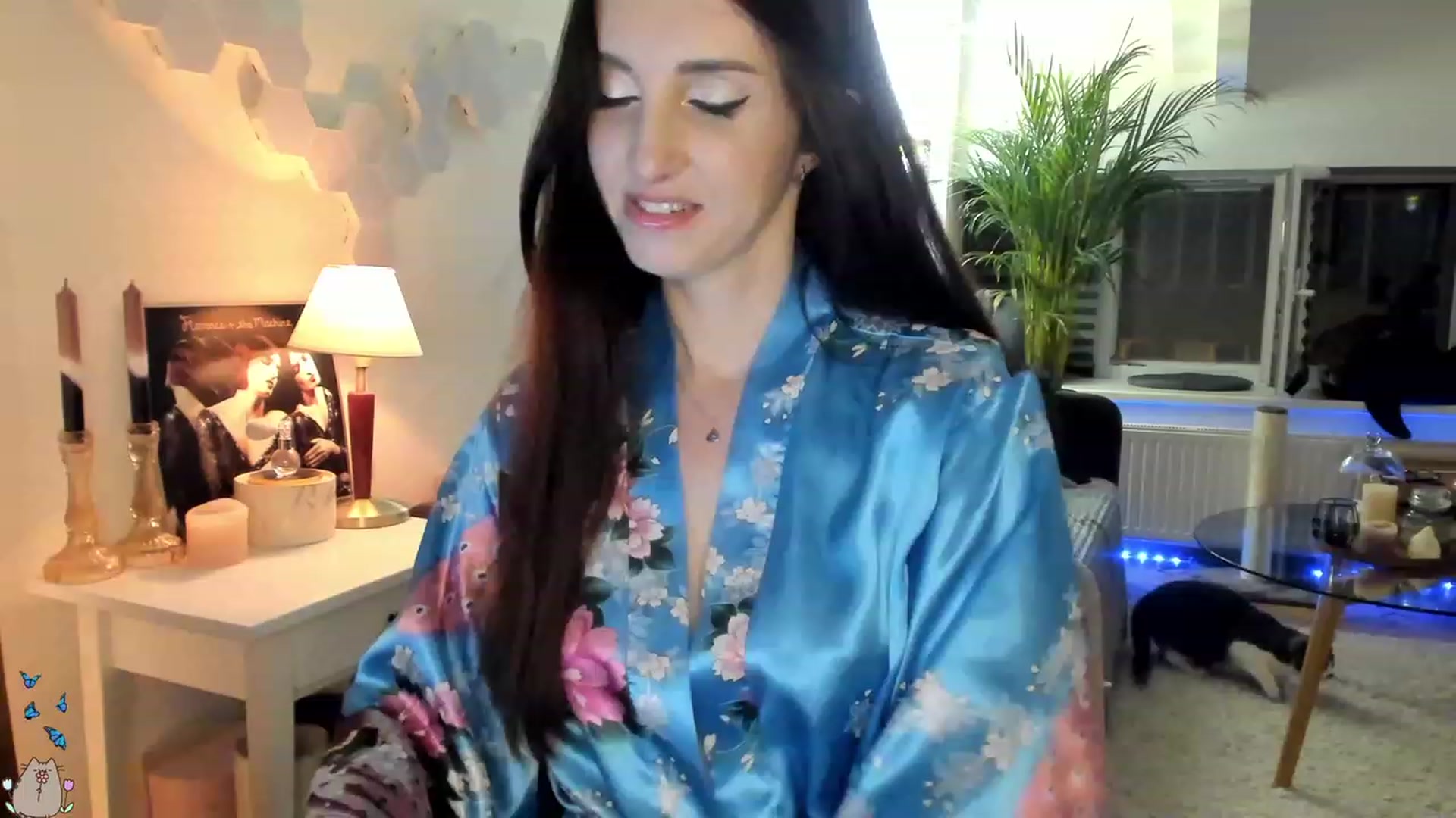 Gallery image thumbnail from MissMaddies's myfreecams stream on, 06/19/2023, 24:00 image 14 of 20