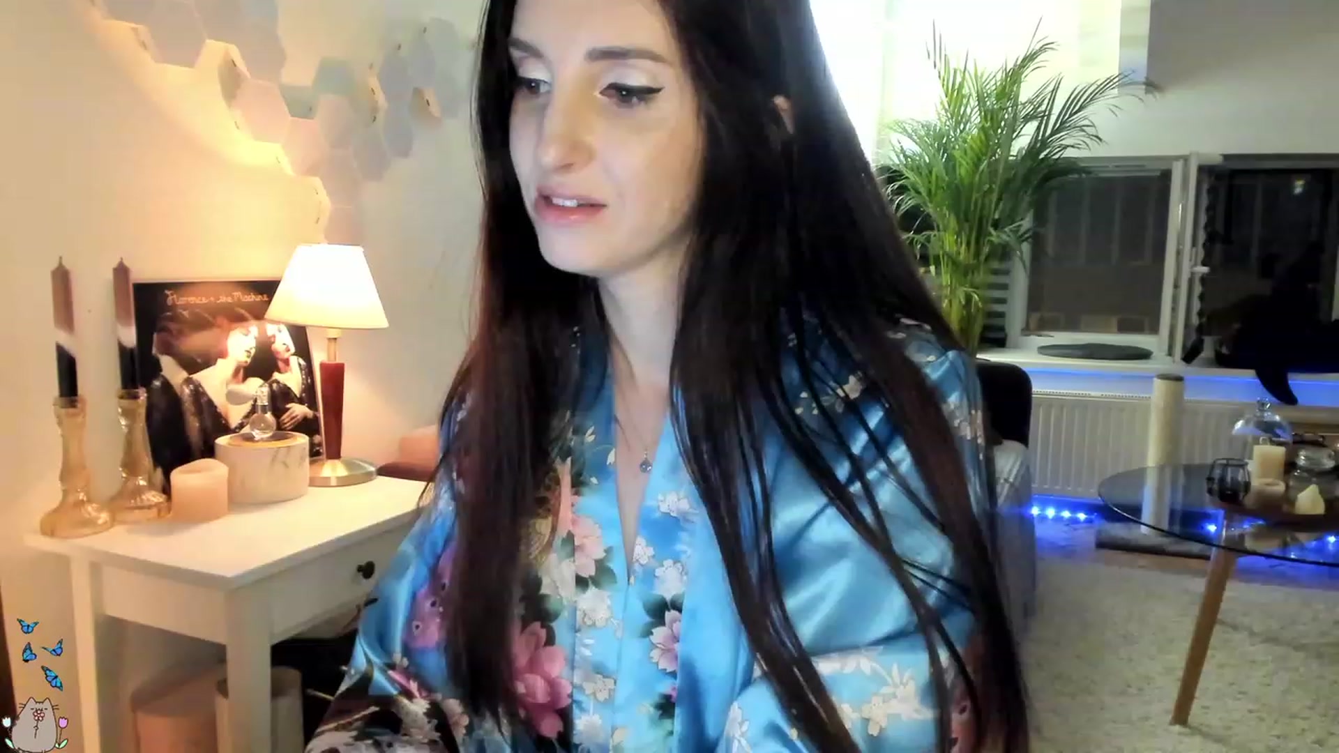 Gallery image thumbnail from MissMaddies's myfreecams stream on, 06/19/2023, 24:30 image 8 of 20