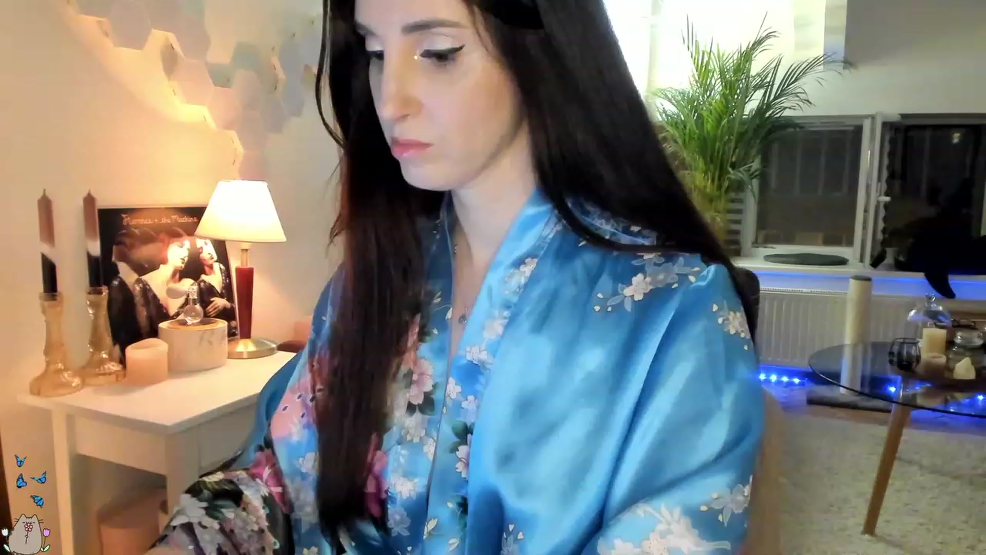 Gallery image thumbnail from MissMaddies's myfreecams stream on, 06/19/2023, 24:30 image 13 of 20