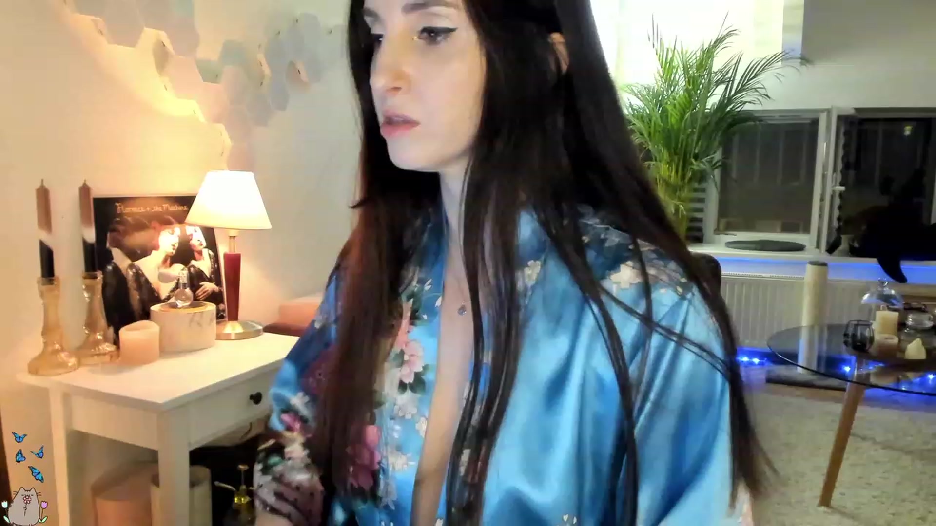 Gallery image thumbnail from MissMaddies's myfreecams stream on, 06/19/2023, 24:30 image 7 of 20
