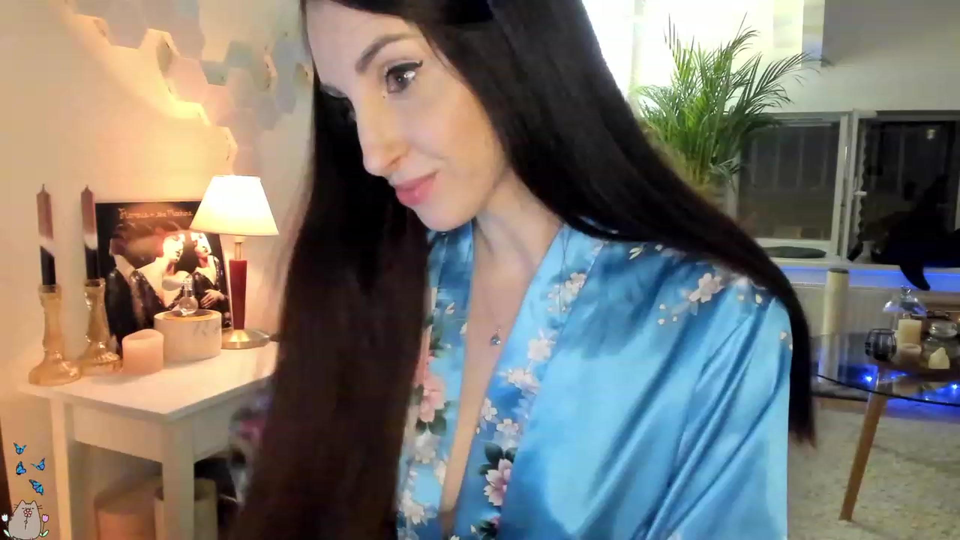 Gallery image thumbnail from MissMaddies's myfreecams stream on, 06/19/2023, 24:30 image 14 of 20