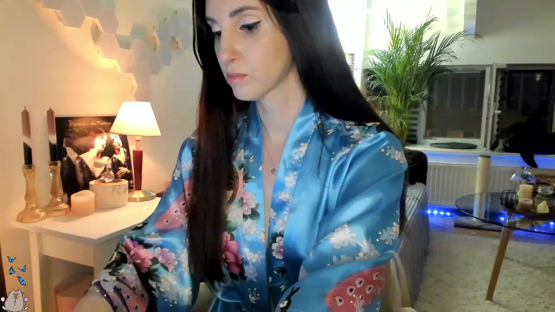 Gallery image thumbnail from MissMaddies's myfreecams stream on, 06/19/2023, 24:30 image 16 of 20