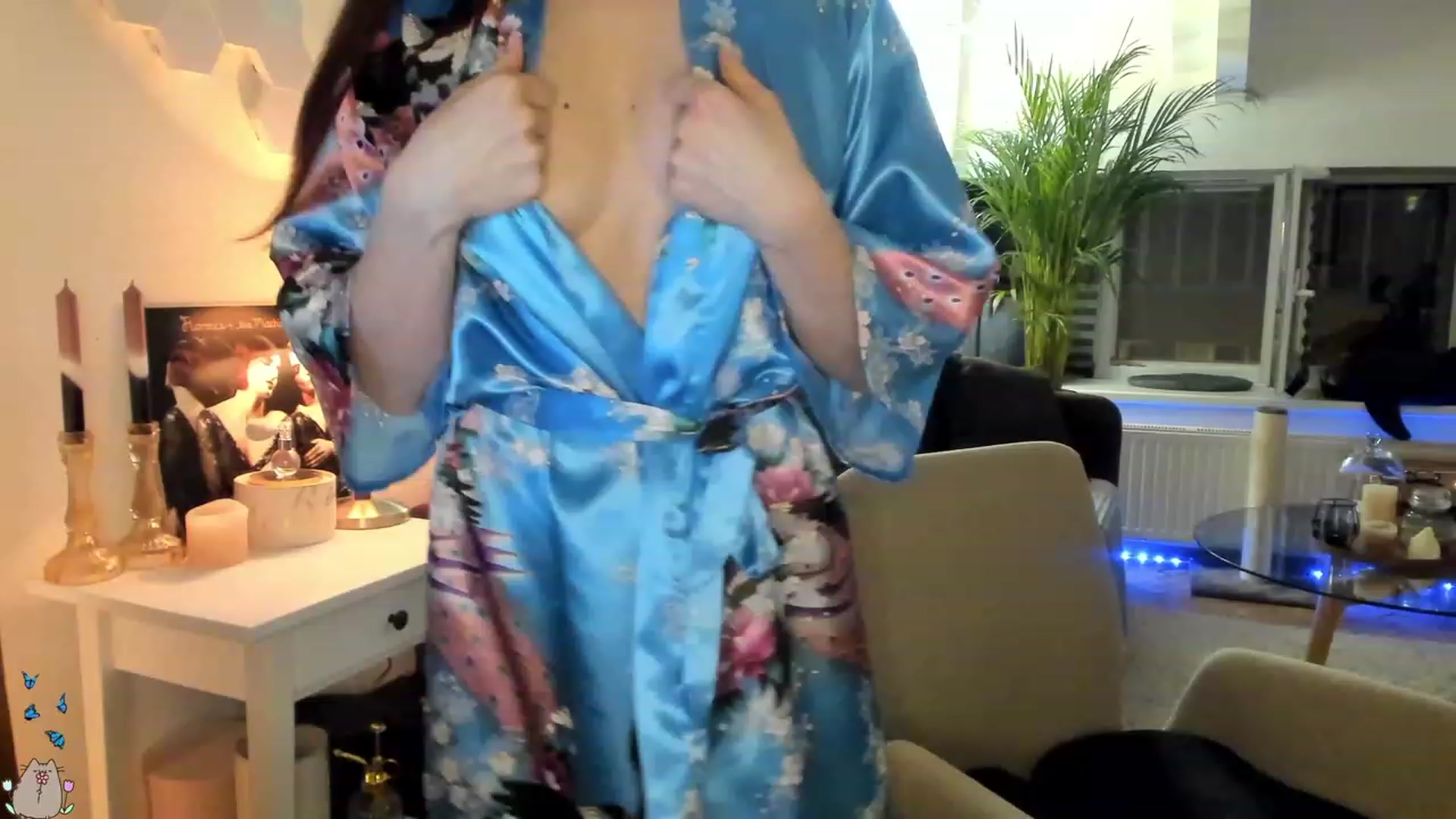 Gallery image thumbnail from MissMaddies's myfreecams stream on, 06/19/2023, 01:22 image 2 of 20