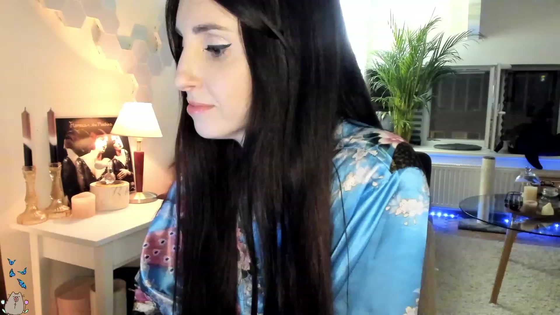 Gallery image thumbnail from MissMaddies's myfreecams stream on, 06/19/2023, 01:22 image 11 of 20