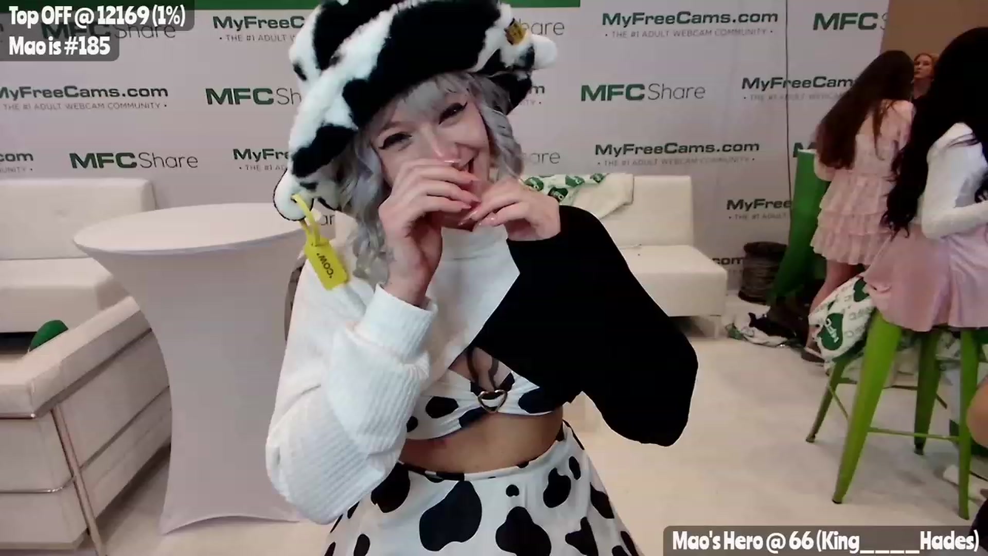 Gallery image thumbnail from MissMao's myfreecams stream on, 01/05/2023, 22:21 image 17 of 20