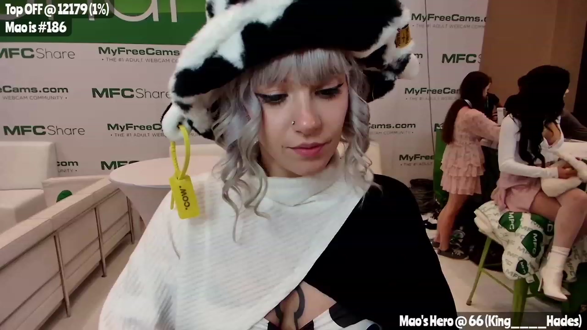 Gallery image thumbnail from MissMao's myfreecams stream on, 01/05/2023, 22:21 image 2 of 20