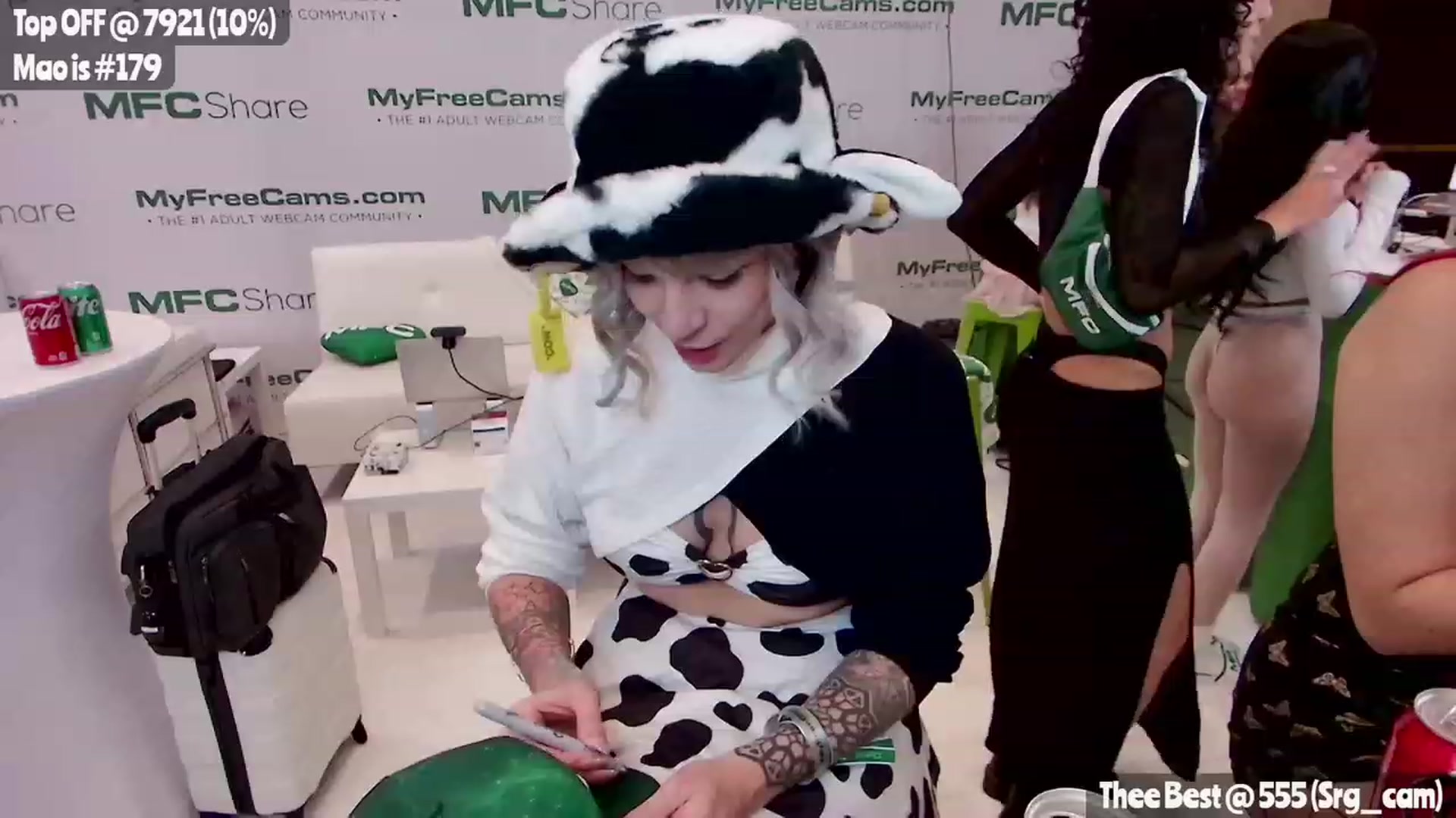 Gallery image thumbnail from MissMao's myfreecams stream on, 01/06/2023, 24:29 image 20 of 20