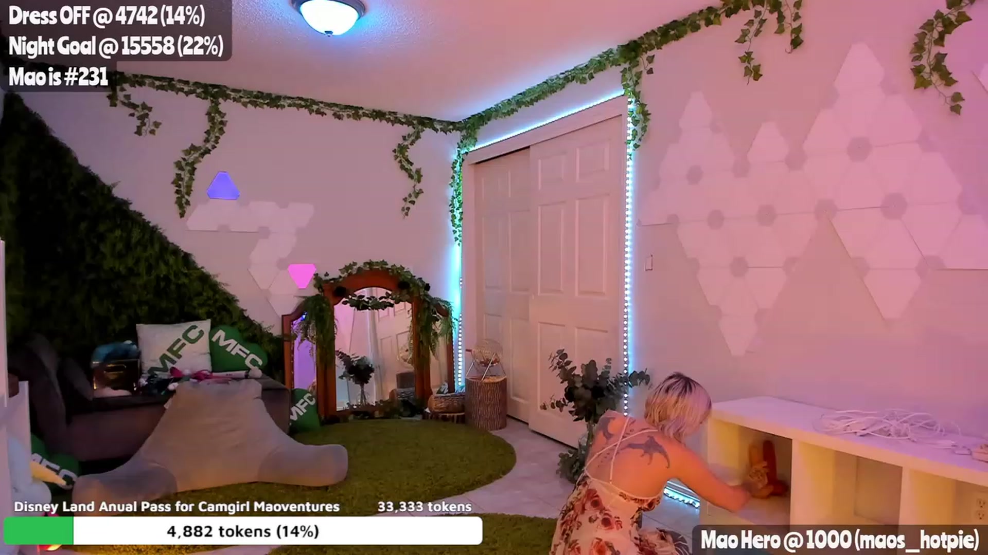 Gallery image thumbnail from MissMao's myfreecams stream on, 01/27/2023, 07:46 image 1 of 20