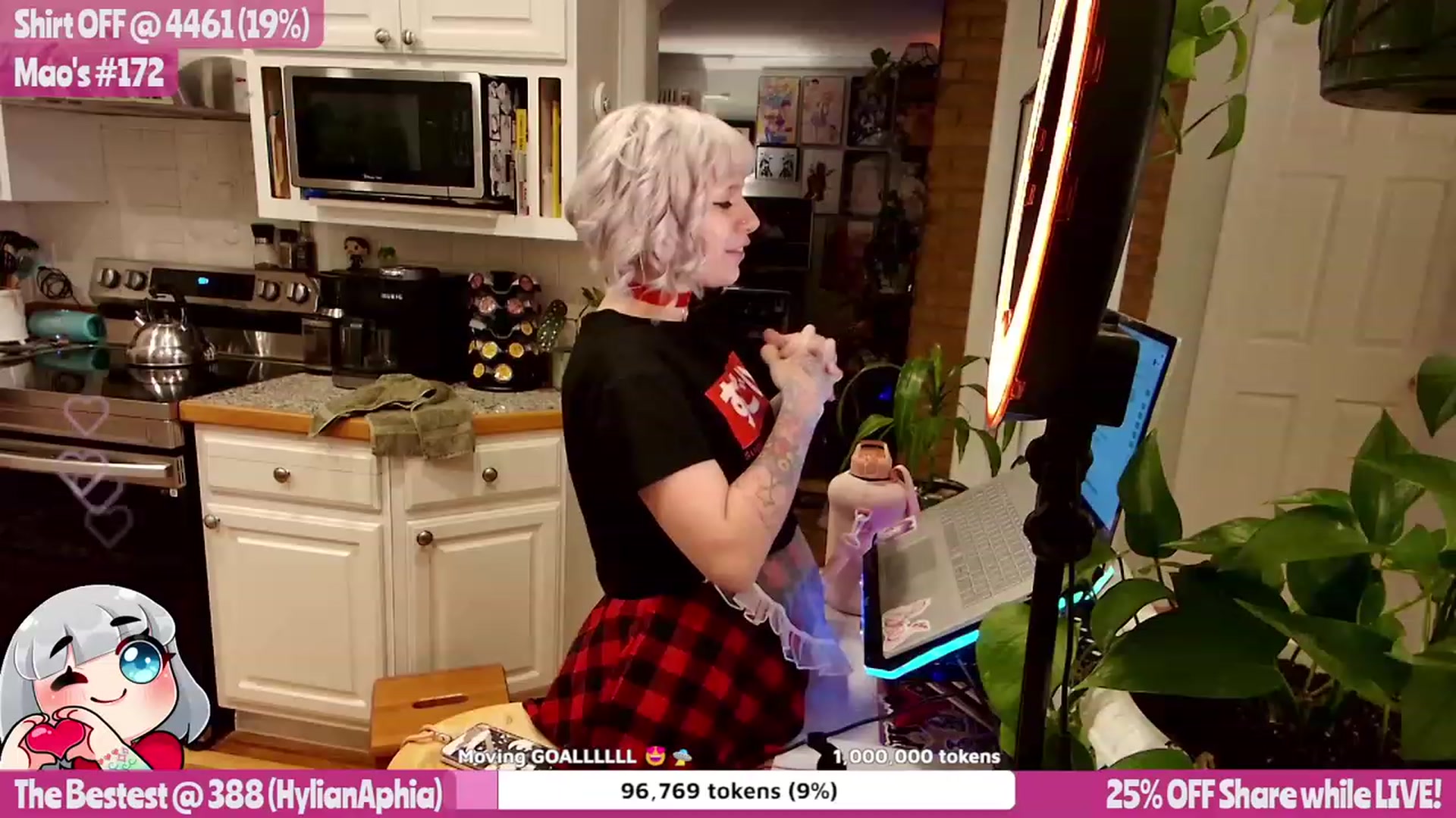 Gallery image thumbnail from MissMao's myfreecams stream on, 02/16/2023, 05:36 image 18 of 20