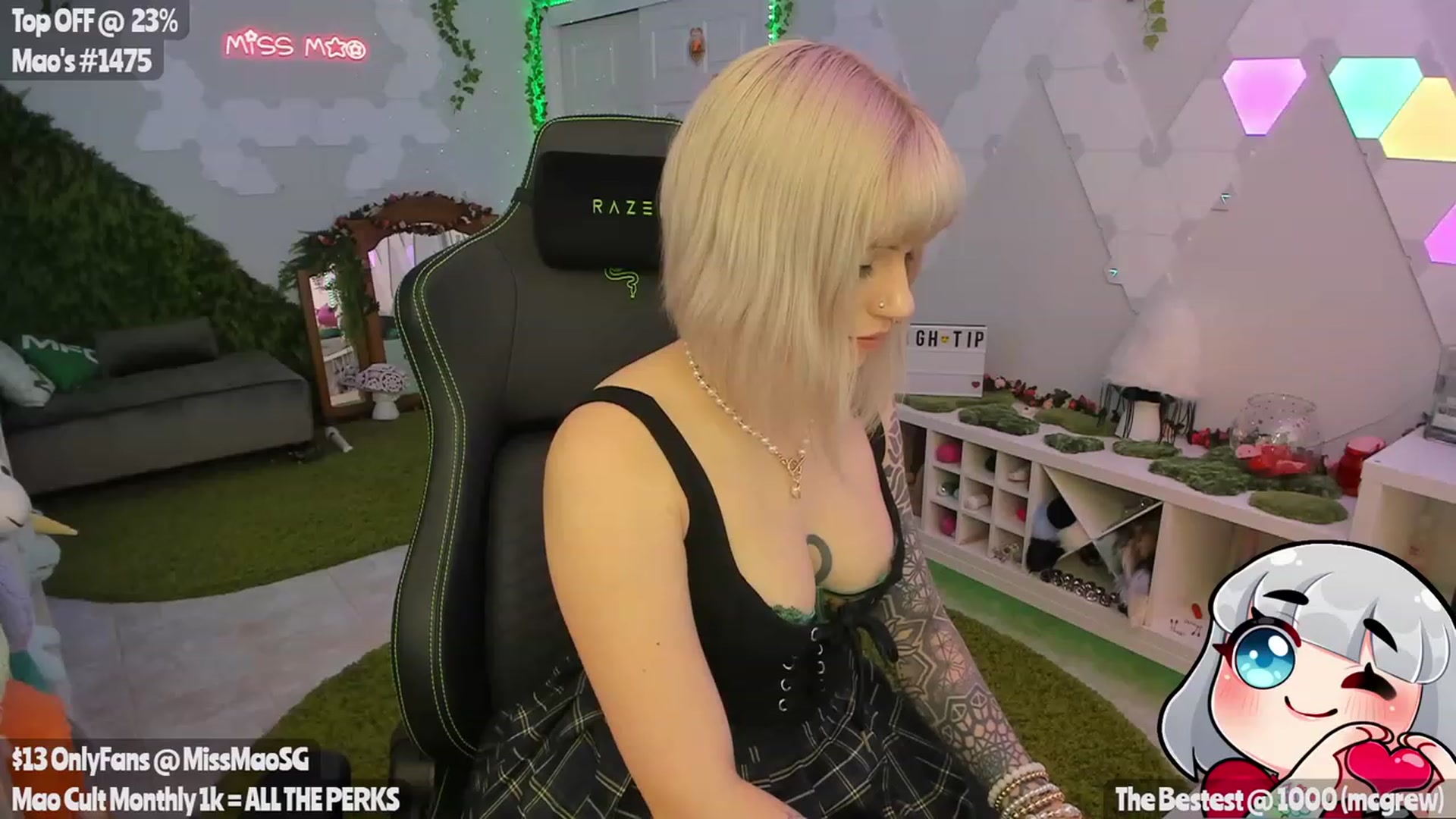 Gallery image thumbnail from MissMao's myfreecams stream on, 03/10/2023, 02:08 image 5 of 20
