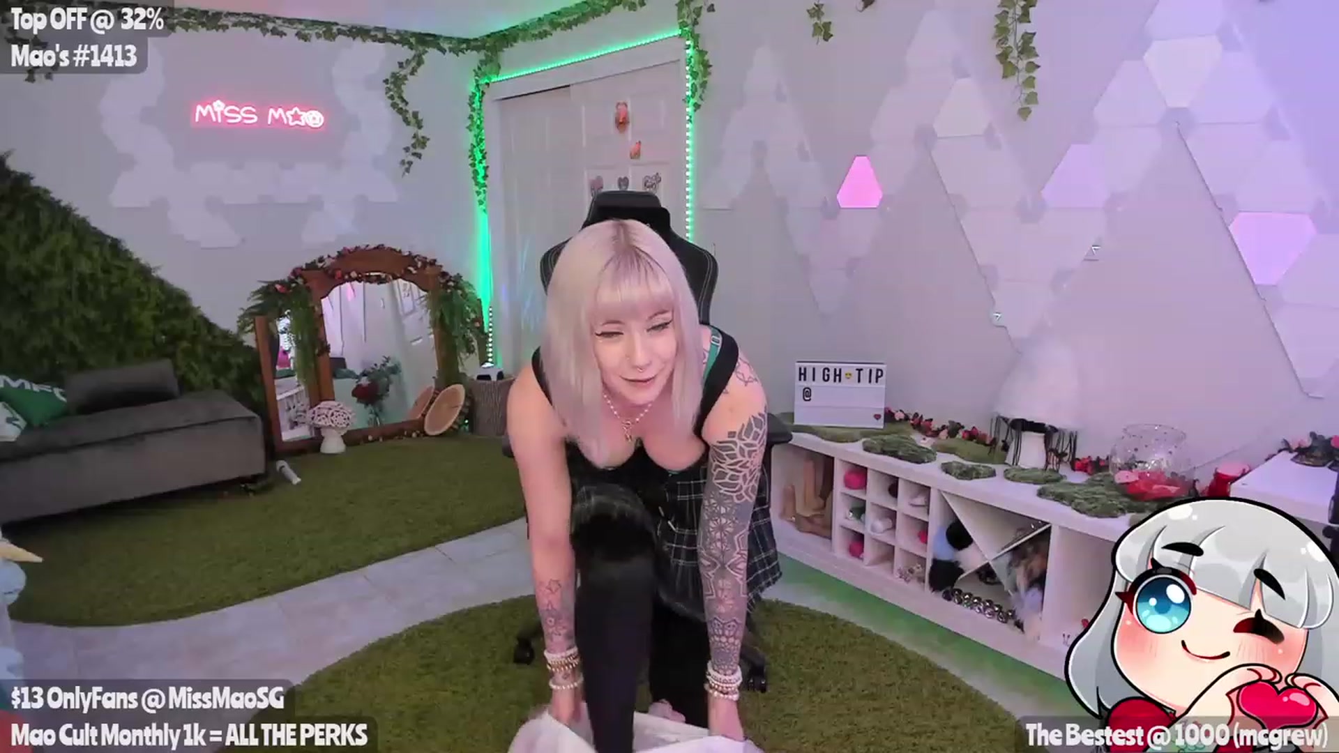 Gallery image thumbnail from MissMao's myfreecams stream on, 03/10/2023, 02:08 image 9 of 20