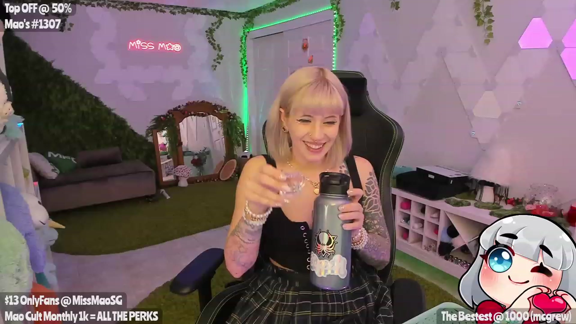 Gallery image thumbnail from MissMao's myfreecams stream on, 03/10/2023, 02:08 image 20 of 20