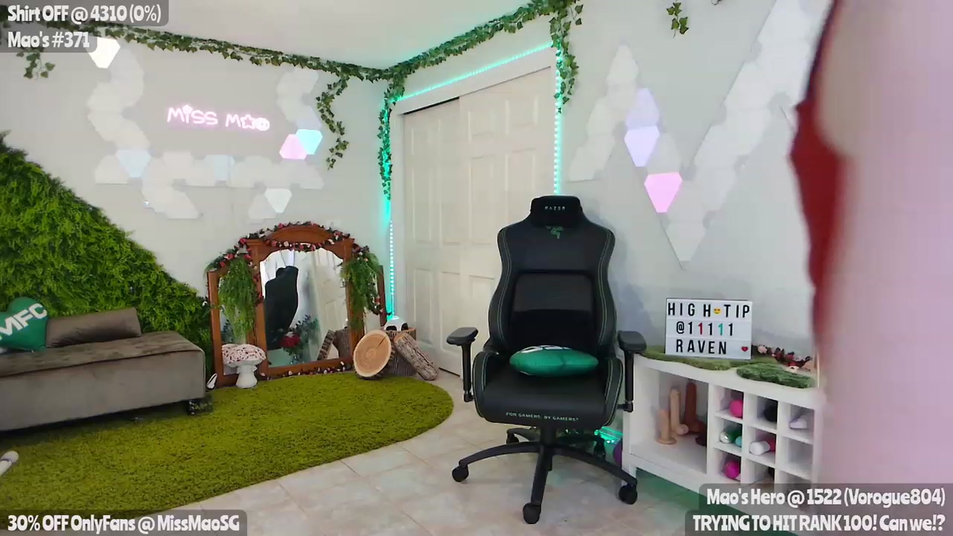Gallery image thumbnail from MissMao's myfreecams stream on, 03/30/2023, 04:40 image 17 of 20