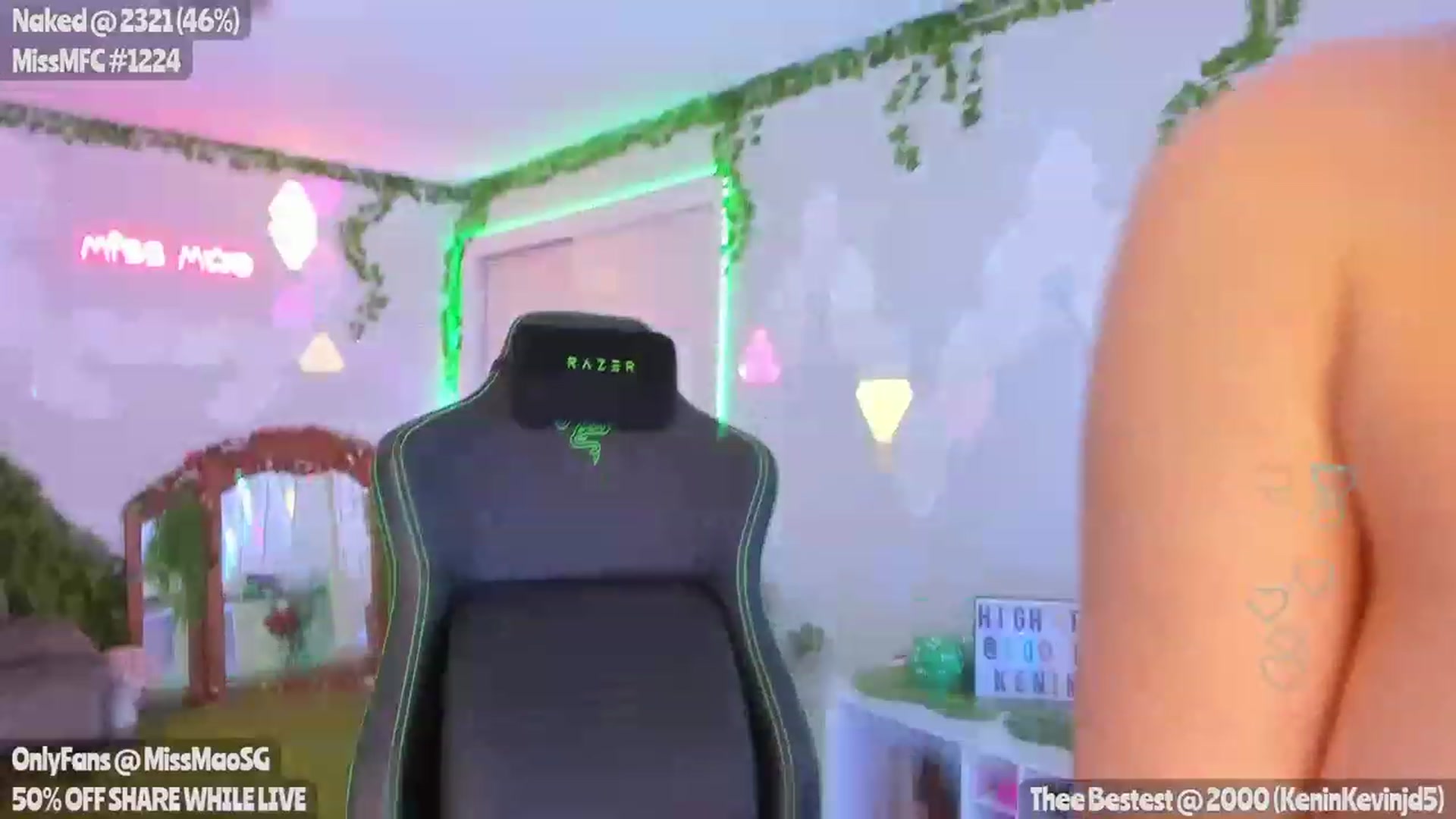 Gallery image thumbnail from MissMao's myfreecams stream on, 04/13/2023, 04:49 image 17 of 20