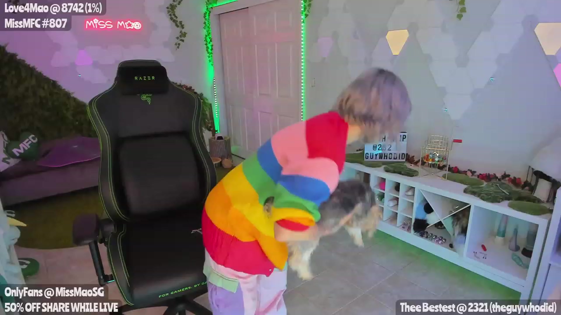 Gallery image thumbnail from MissMao's myfreecams stream on, 04/13/2023, 05:52 image 12 of 20