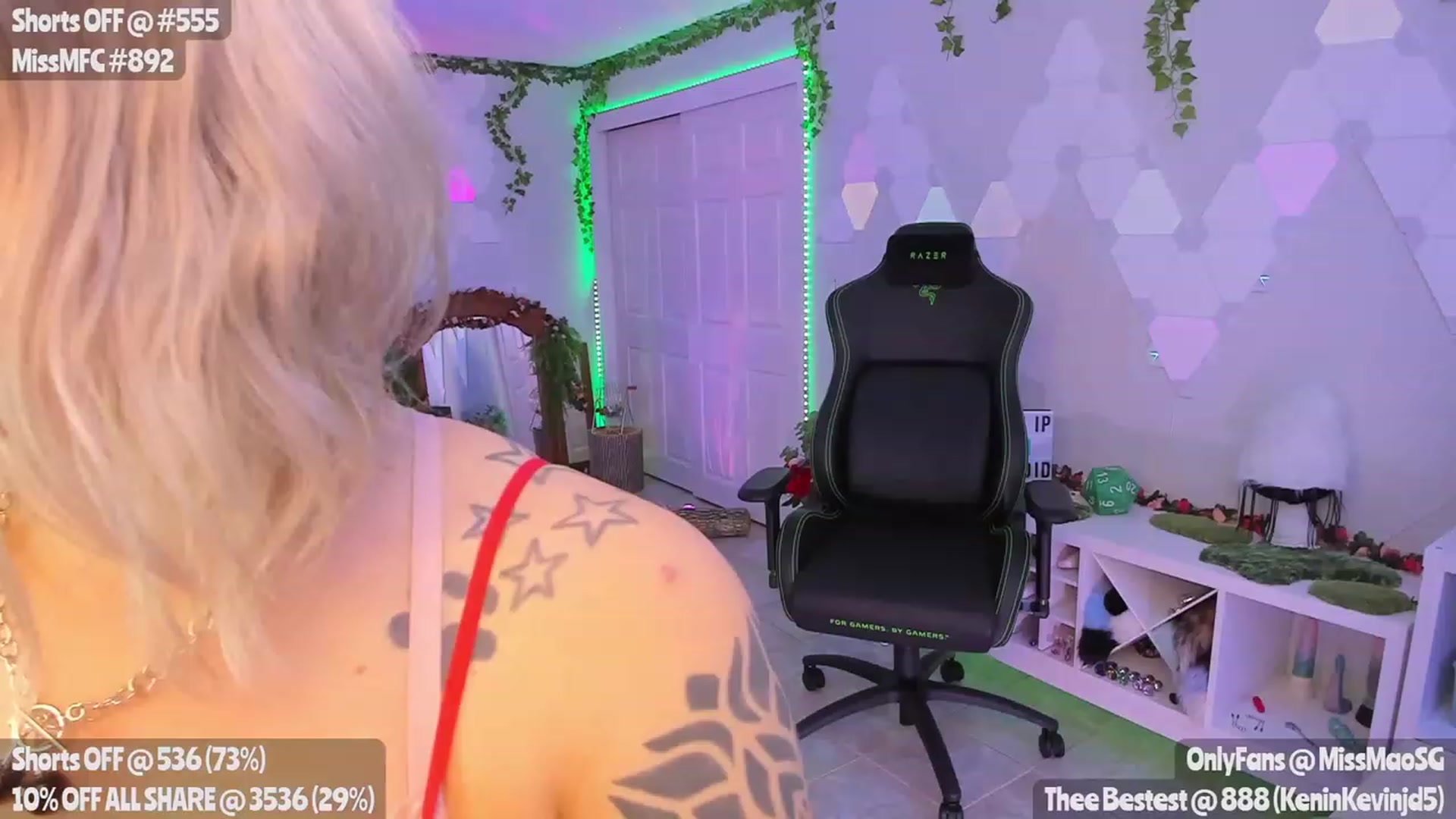 Gallery image thumbnail from MissMao's myfreecams stream on, 04/15/2023, 05:54 image 7 of 20
