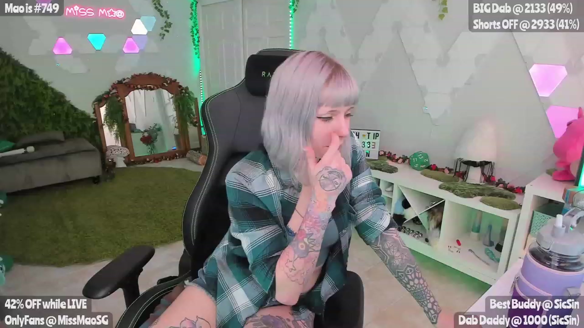 Gallery image thumbnail from MissMao's myfreecams stream on, 04/21/2023, 03:55 image 5 of 20
