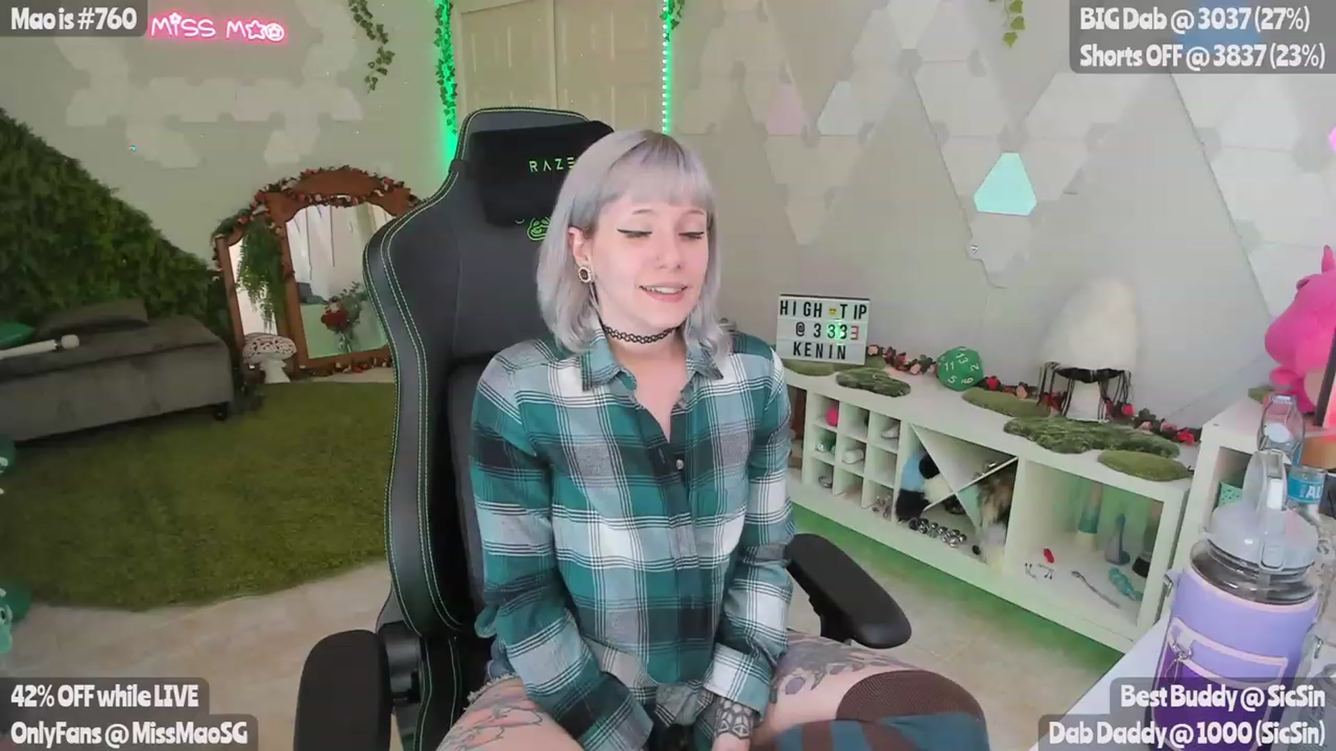 Gallery image thumbnail from MissMao's myfreecams stream on, 04/21/2023, 03:55 image 2 of 20