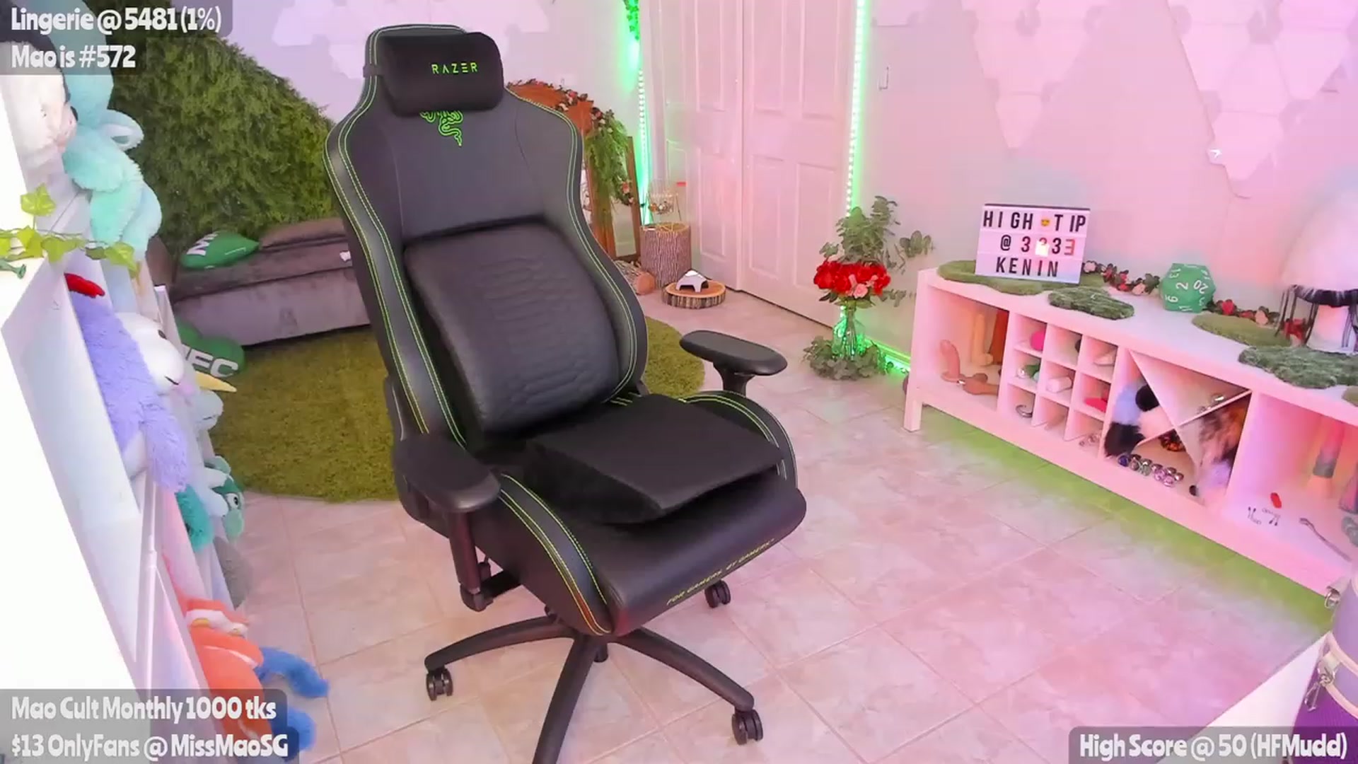 Gallery image thumbnail from MissMao's myfreecams stream on, 04/22/2023, 05:08 image 1 of 20