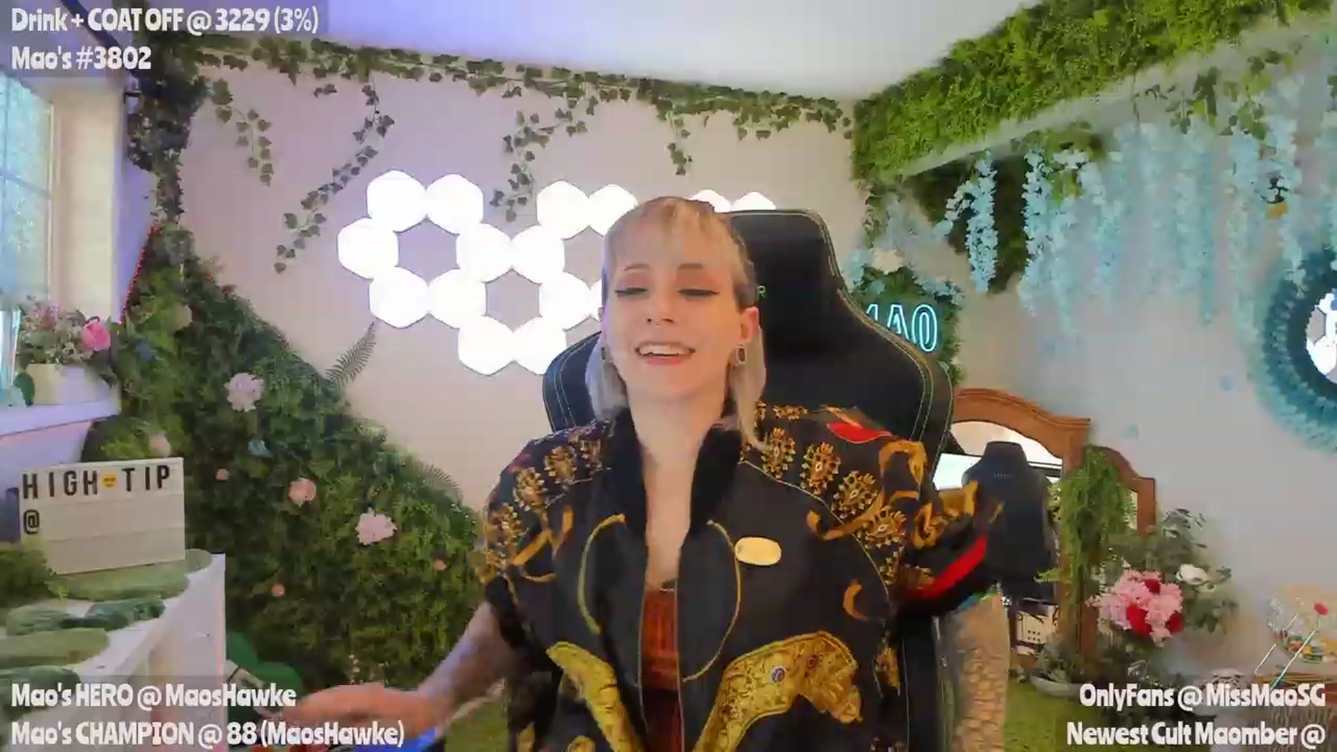 Gallery image thumbnail from MissMao's myfreecams stream on, 06/16/2023, 03:56 image 8 of 20
