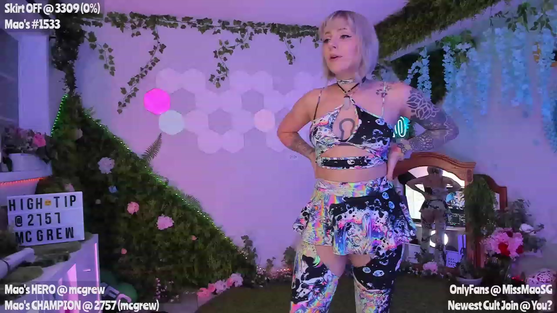 Gallery image thumbnail from MissMao's myfreecams stream on, 06/17/2023, 05:59 image 4 of 20