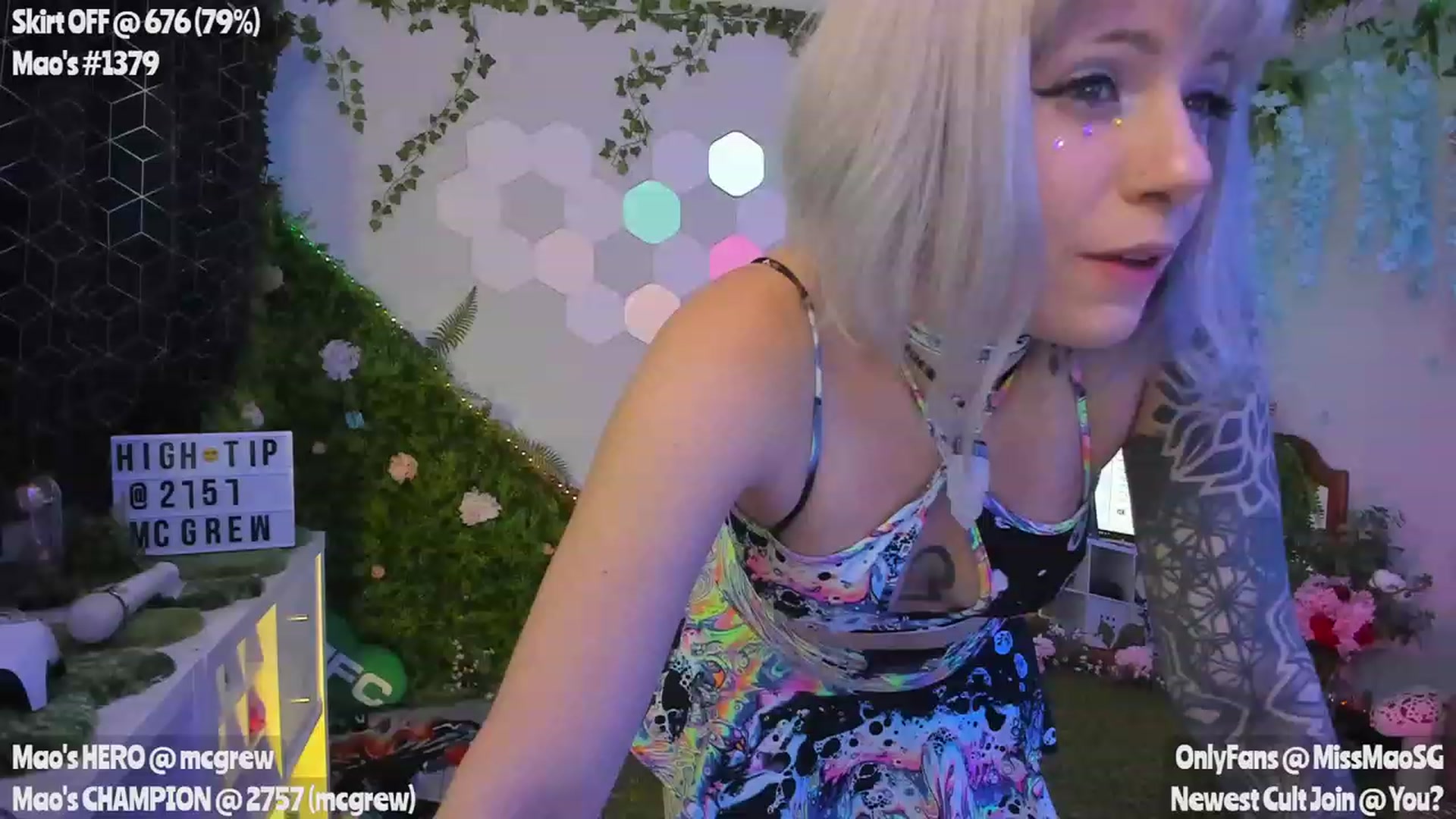 Gallery image thumbnail from MissMao's myfreecams stream on, 06/17/2023, 05:59 image 13 of 20