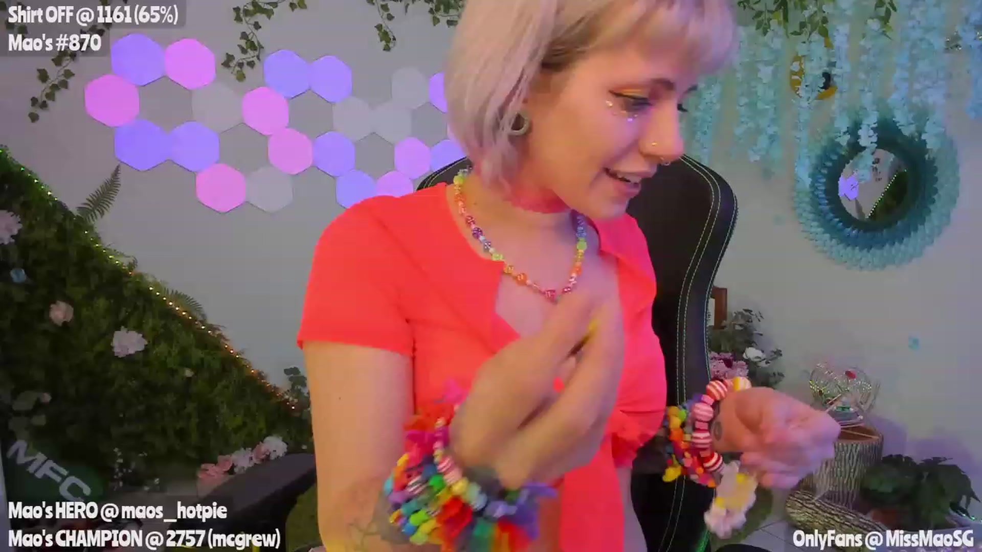 Gallery image thumbnail from MissMao's myfreecams stream on, 06/20/2023, 06:20 image 17 of 20