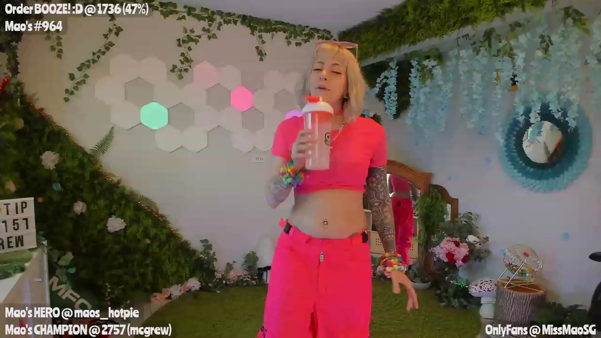 Gallery image thumbnail from MissMao's myfreecams stream on, 06/20/2023, 06:20 image 2 of 20