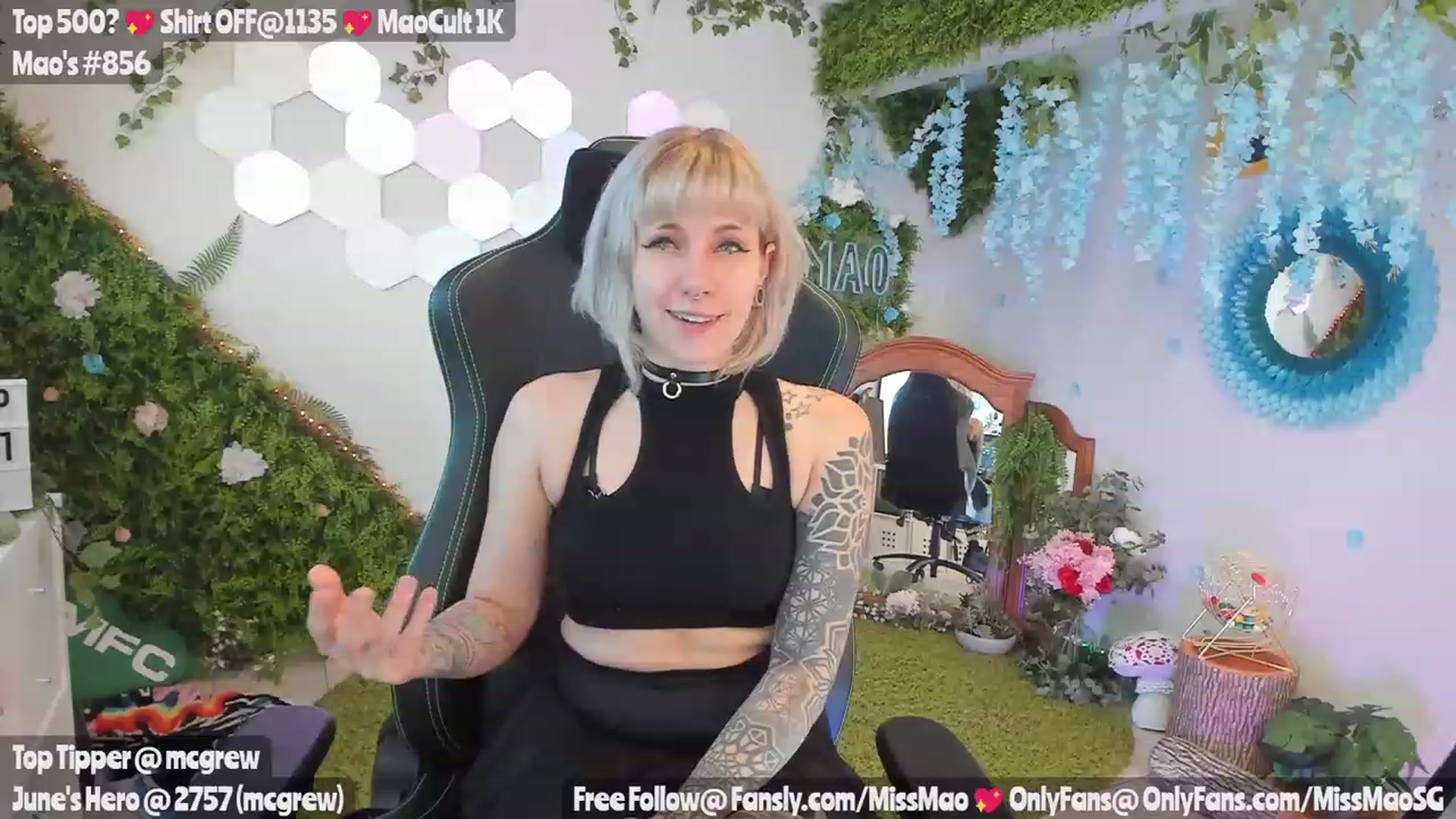 Gallery image thumbnail from MissMao's myfreecams stream on, 06/21/2023, 05:19 image 9 of 20