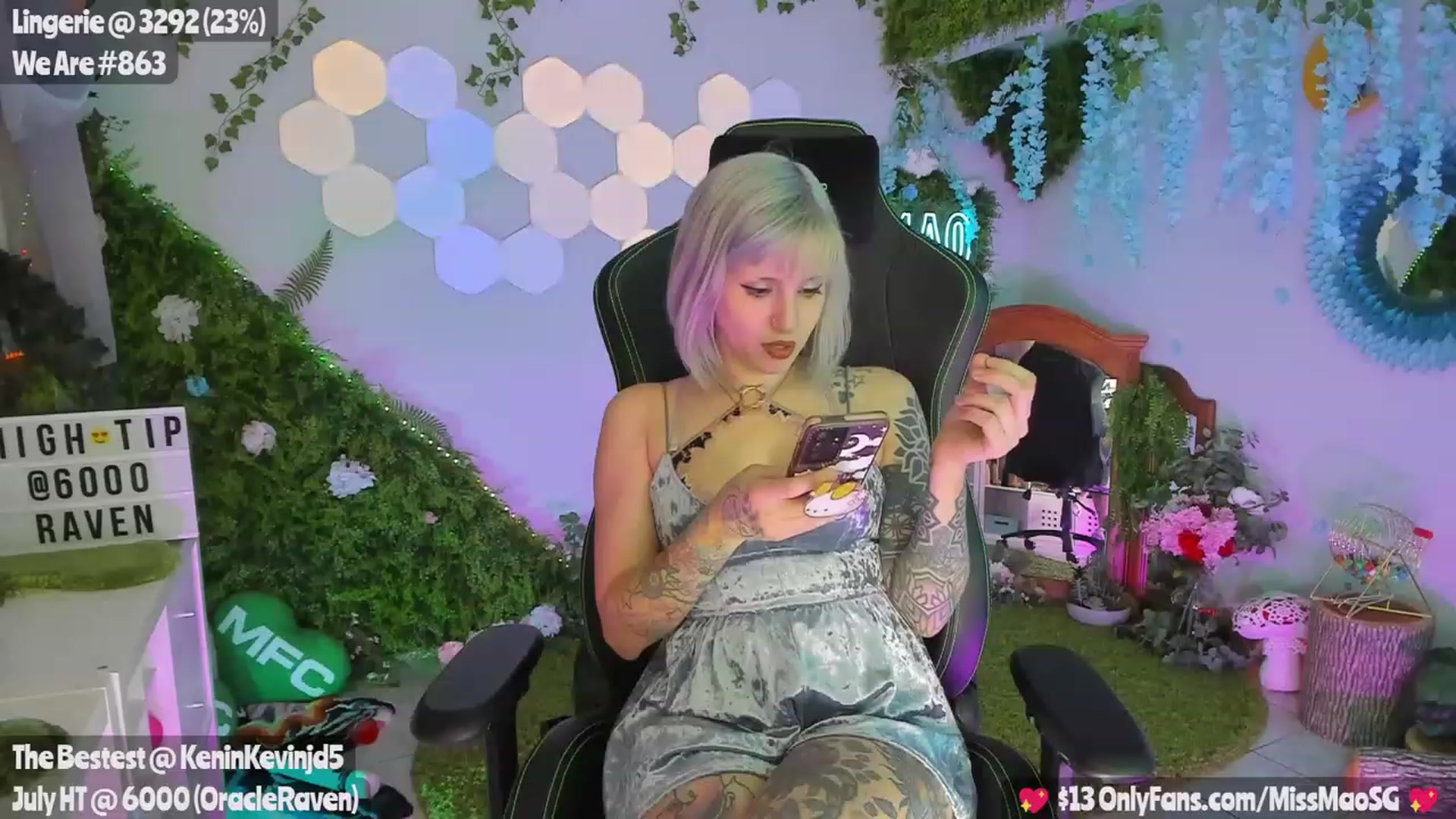 Gallery image thumbnail from MissMao's myfreecams stream on, 07/12/2023, 05:47 image 8 of 20
