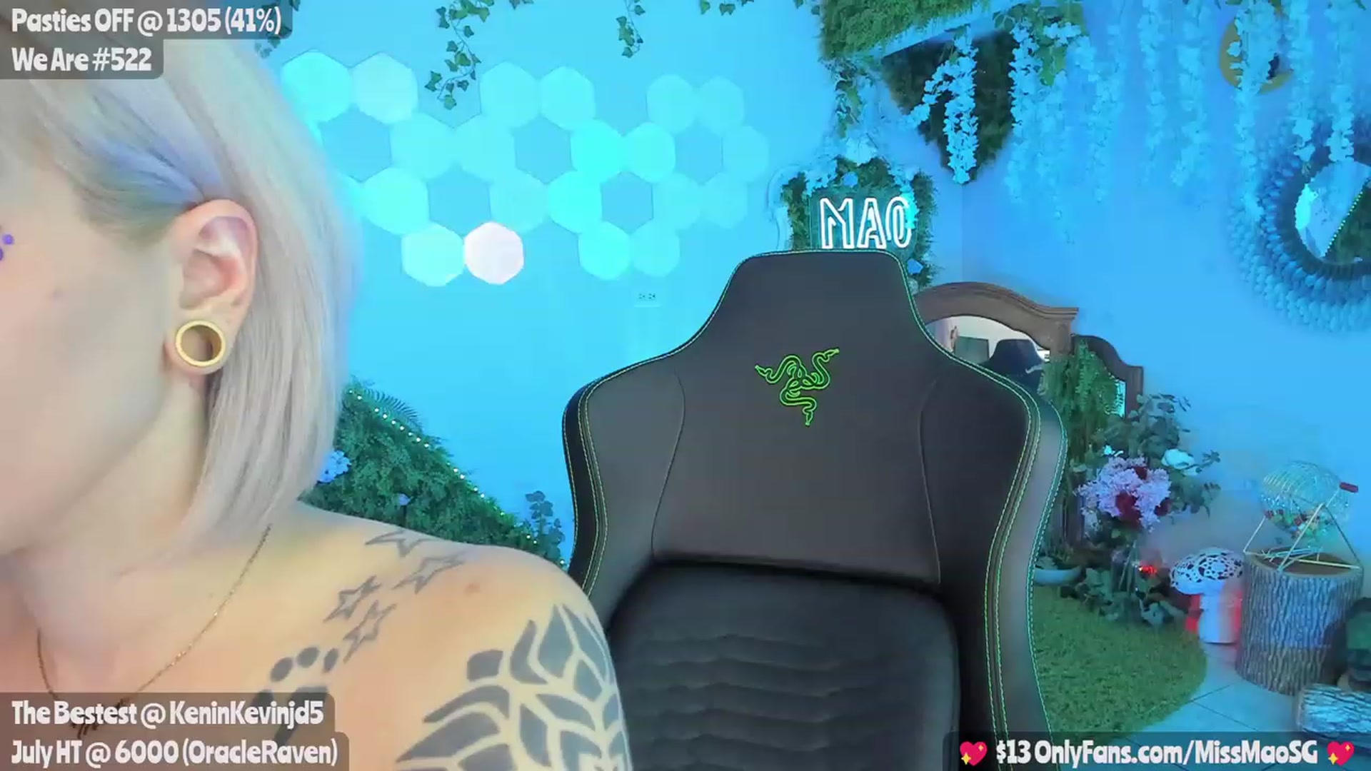 Gallery image thumbnail from MissMao's myfreecams stream on, 07/13/2023, 06:05 image 17 of 20