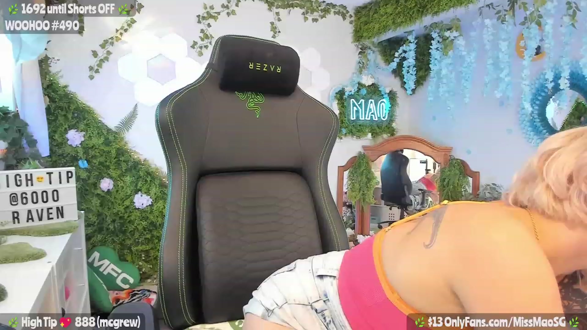 Gallery image thumbnail from MissMao's myfreecams stream on, 07/22/2023, 05:25 image 7 of 20