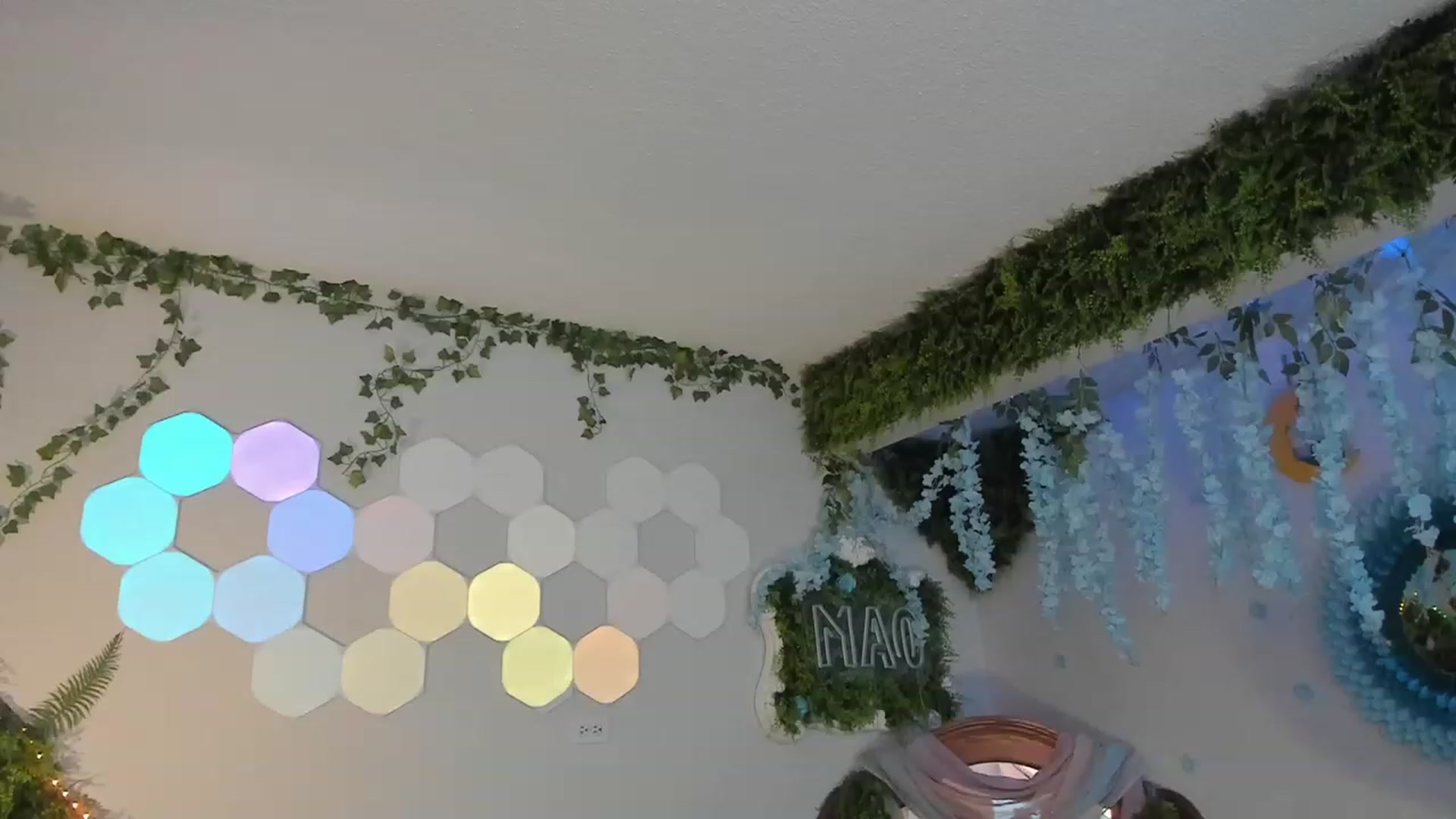 Gallery image thumbnail from MissMao's myfreecams stream on, 08/05/2023, 07:23 image 7 of 20
