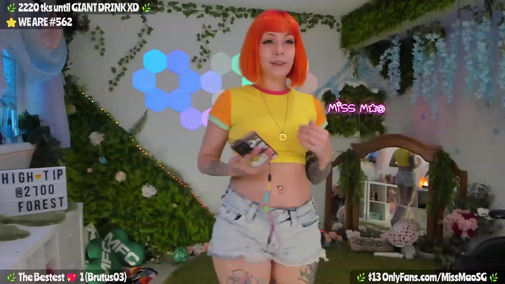 Gallery image thumbnail from MissMao's myfreecams stream on, 08/09/2023, 03:42 image 9 of 20