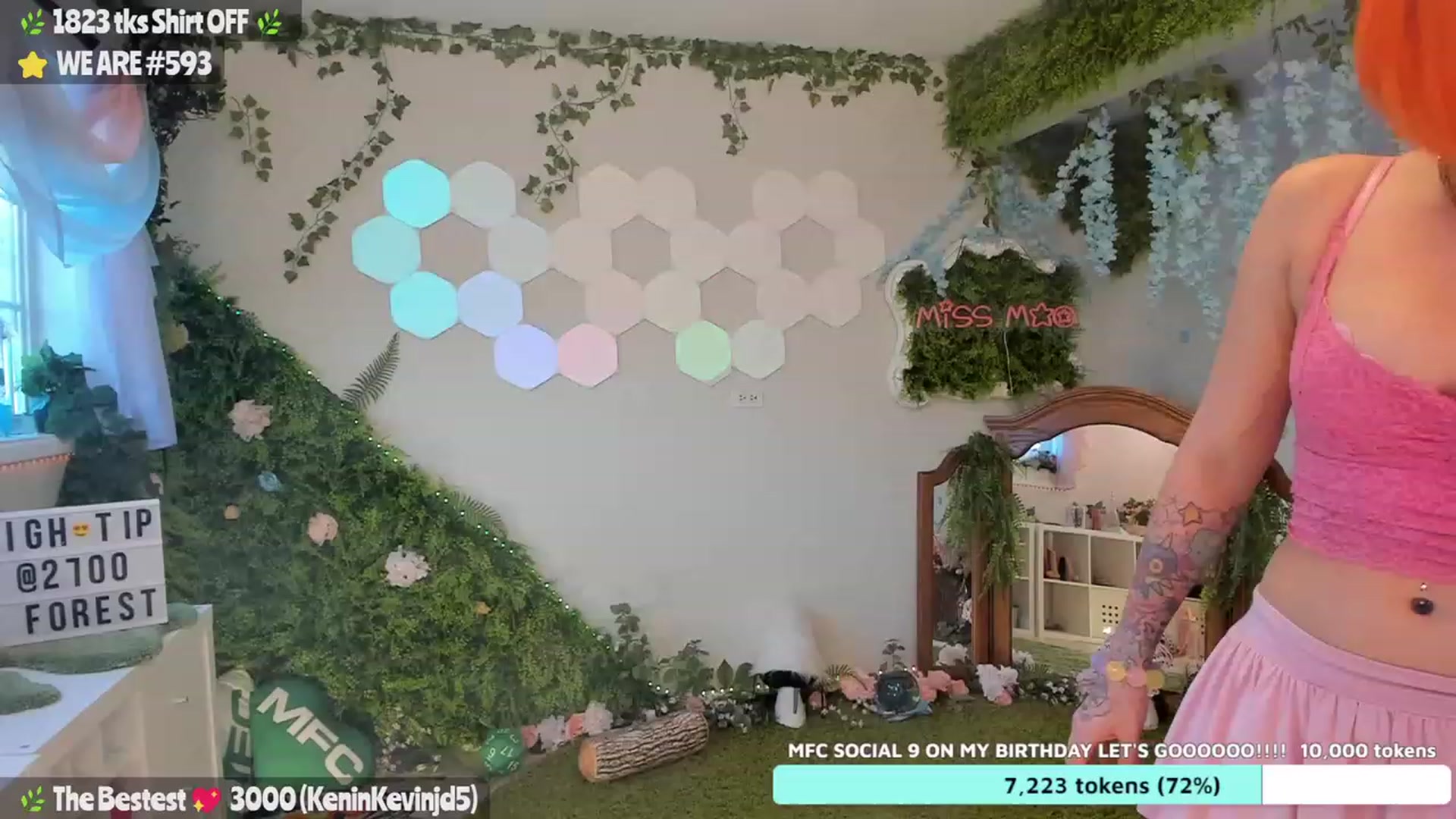 Gallery image thumbnail from MissMao's myfreecams stream on, 08/12/2023, 03:58 image 7 of 20