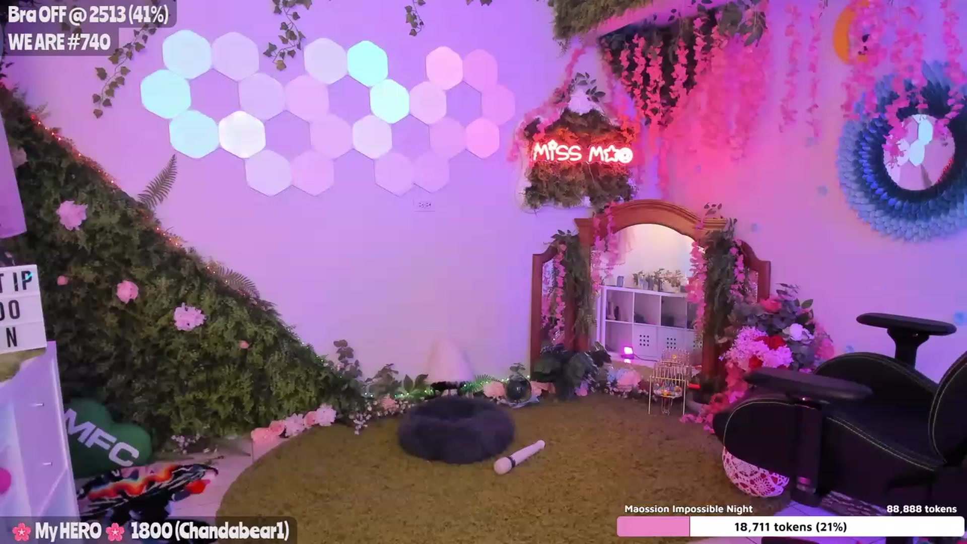 Gallery image thumbnail from MissMao's myfreecams stream on, 09/01/2023, 06:38 image 6 of 20