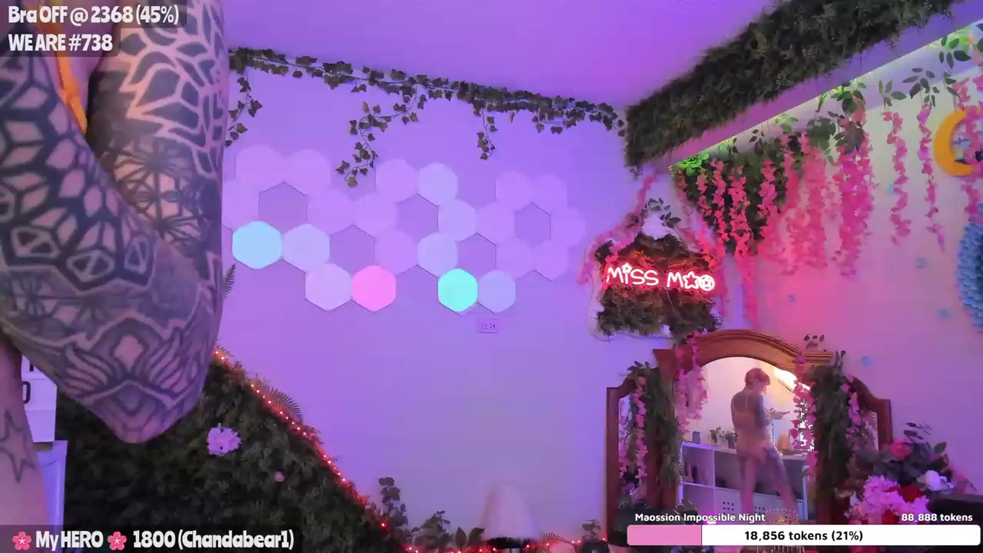 Gallery image thumbnail from MissMao's myfreecams stream on, 09/01/2023, 06:38 image 16 of 20