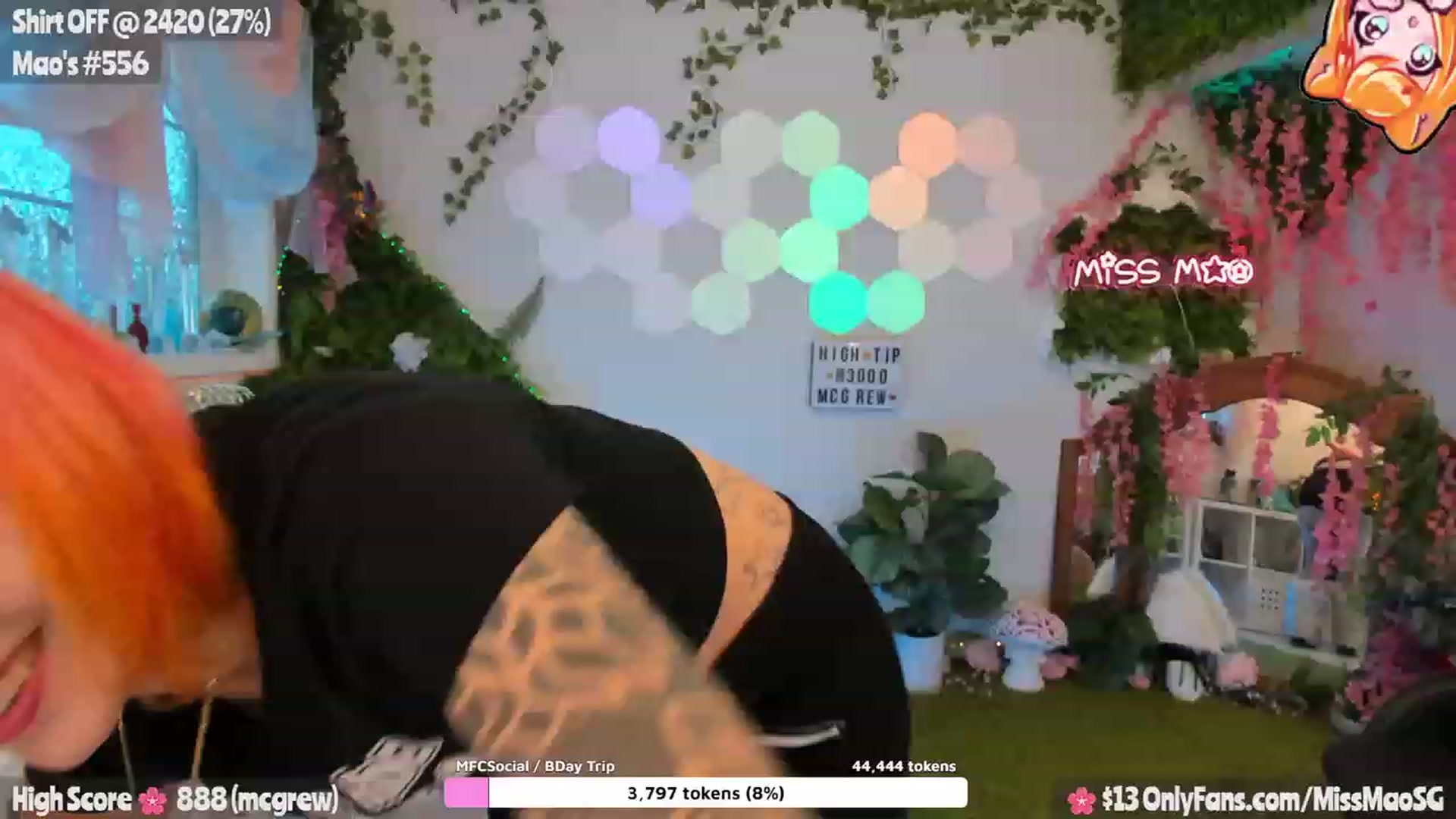 Gallery image thumbnail from MissMao's myfreecams stream on, 09/13/2023, 02:54 image 7 of 20