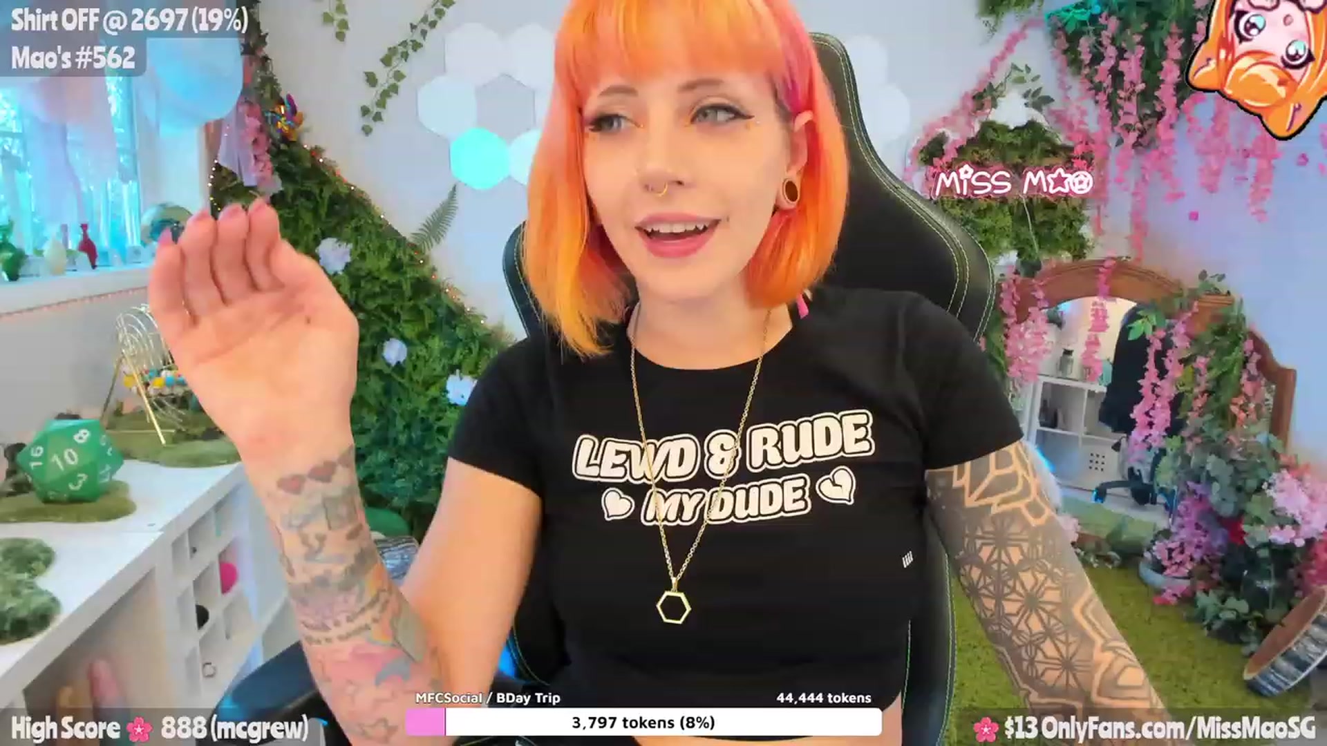 Gallery image thumbnail from MissMao's myfreecams stream on, 09/13/2023, 02:54 image 4 of 20